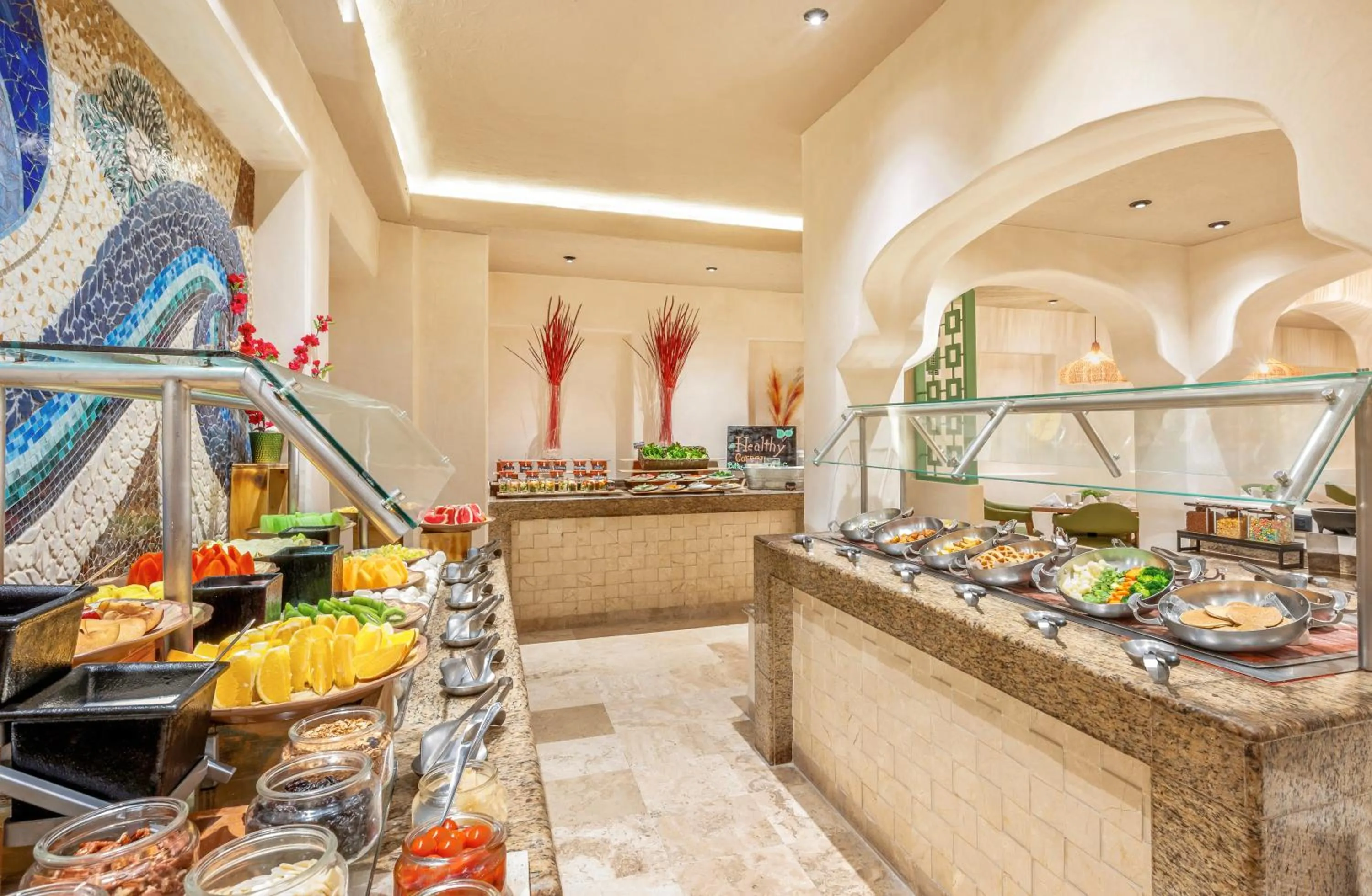 Buffet breakfast in GR Solaris Caribe - All Inclusive