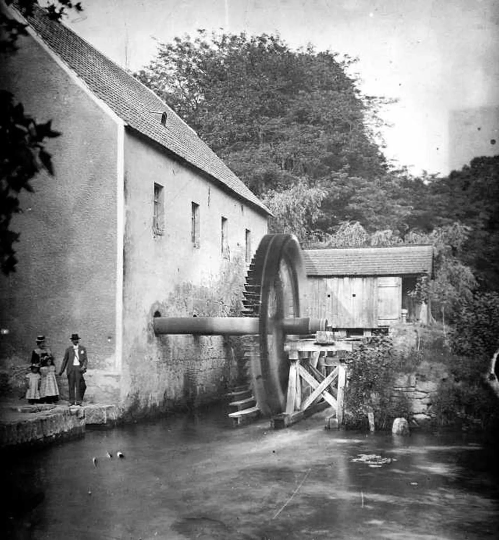 Property building in Hotel Arnold