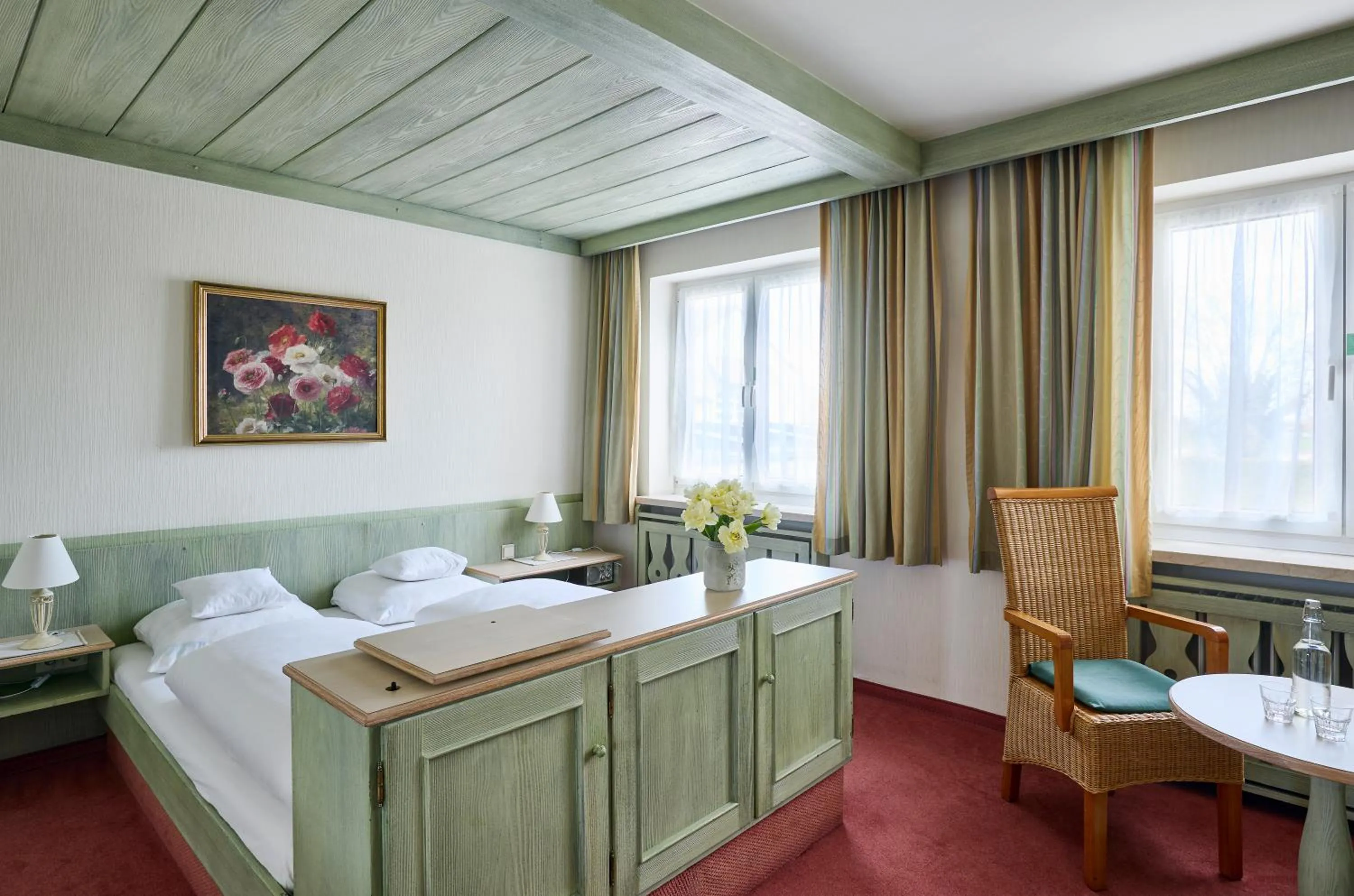 Photo of the whole room, Bed in Hotel Mayer