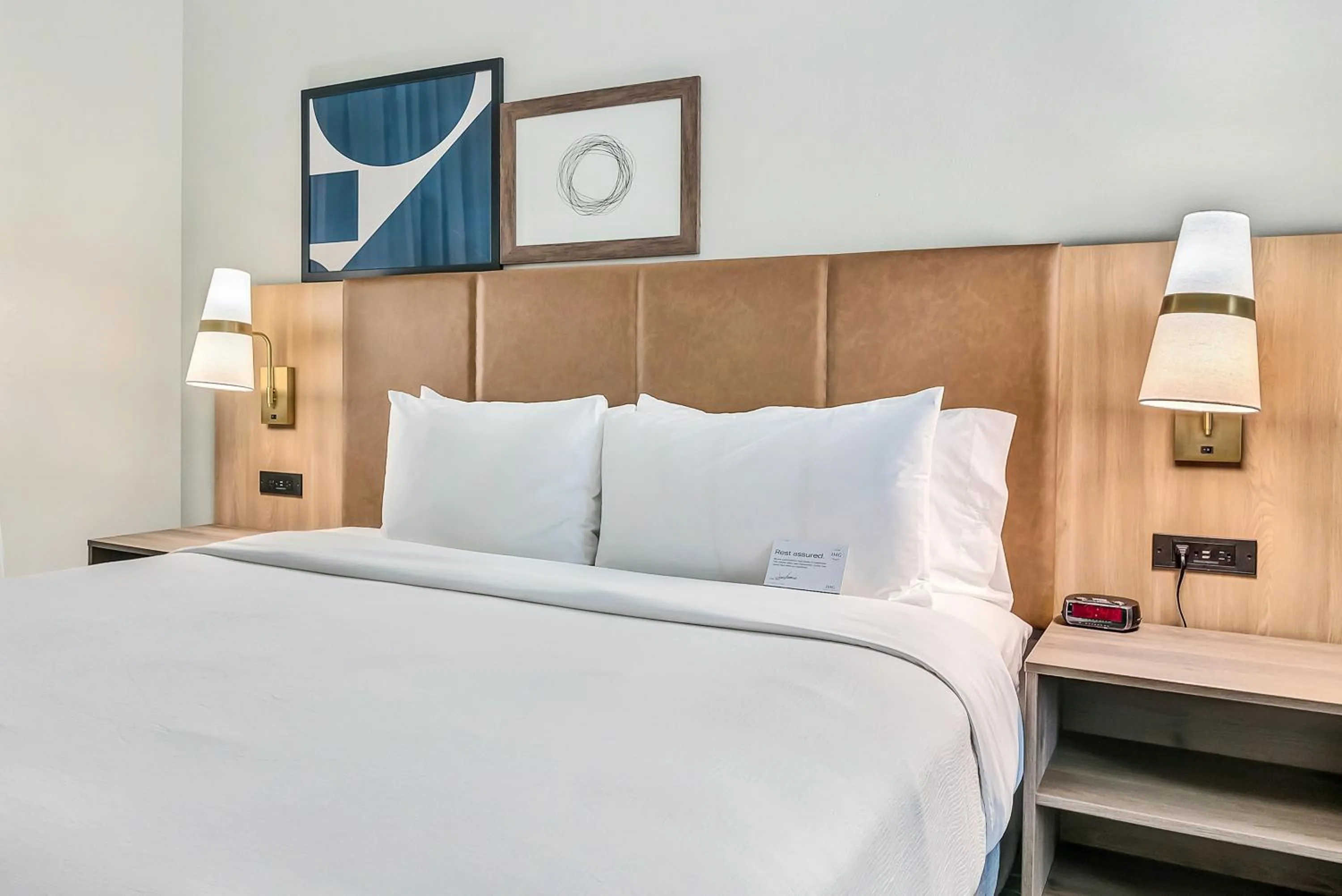 Photo of the whole room, Bed in Staybridge Suites Tyler University Area by IHG