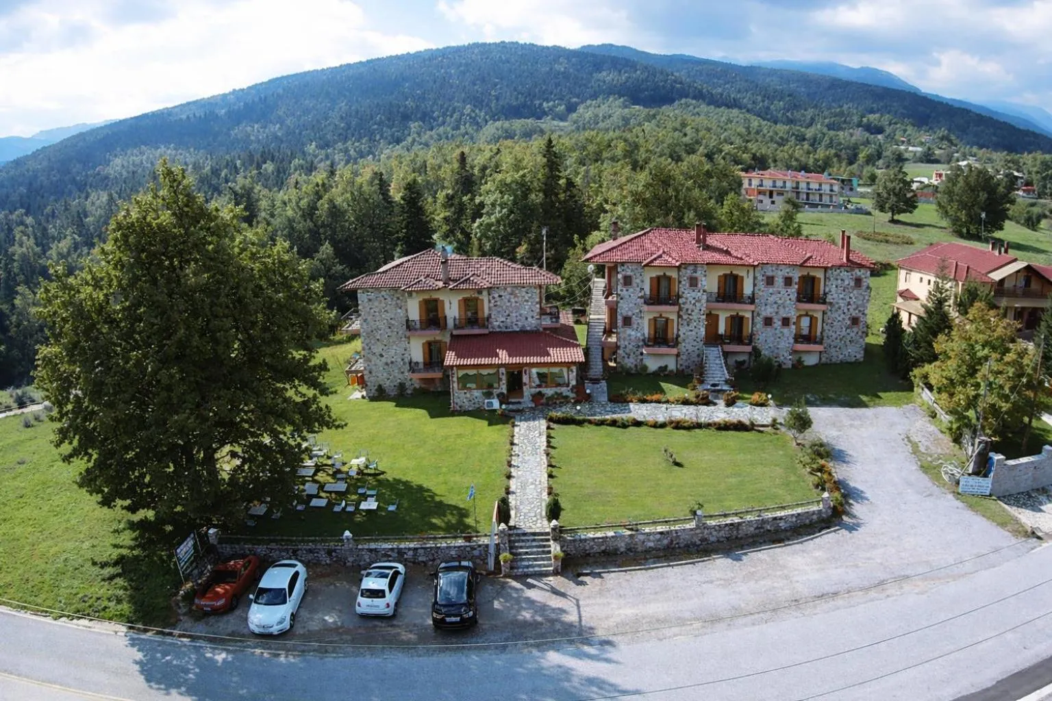 Orama Hotel - Serene Lake Plastira Retreat with Stunning Views