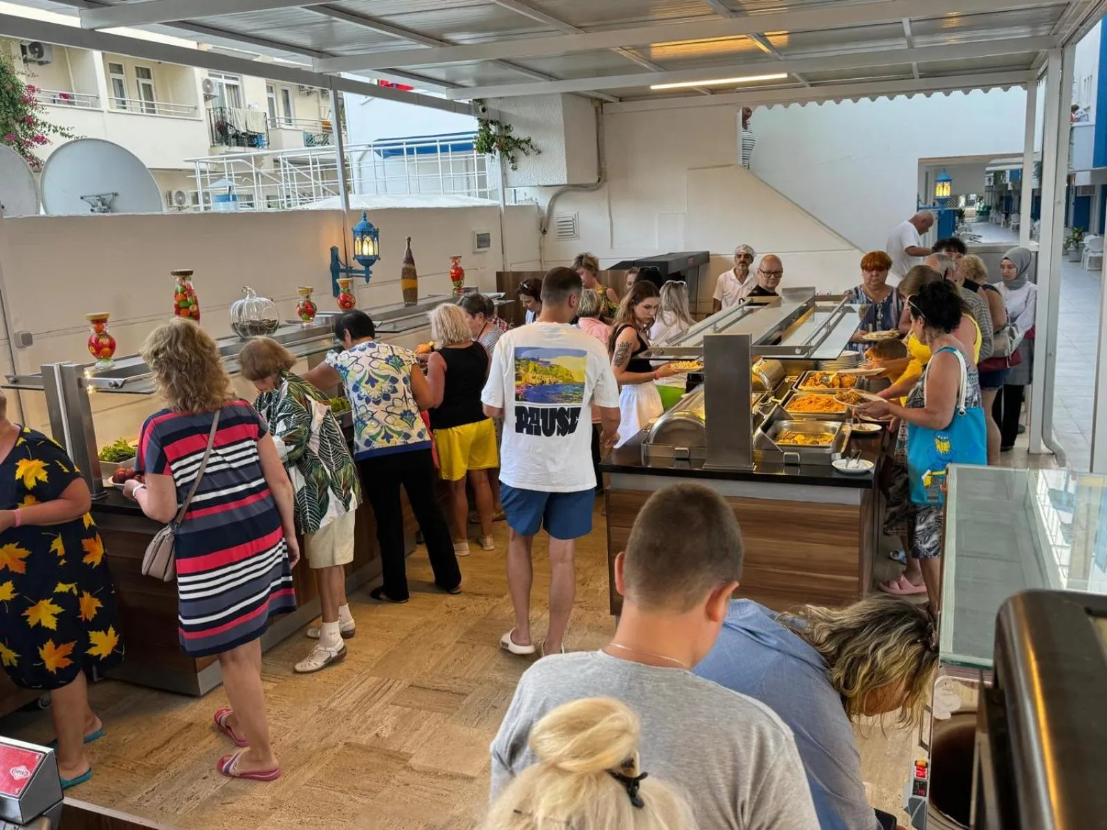 Restaurant/places to eat in Olimpos Beach Hotel by RRH&R