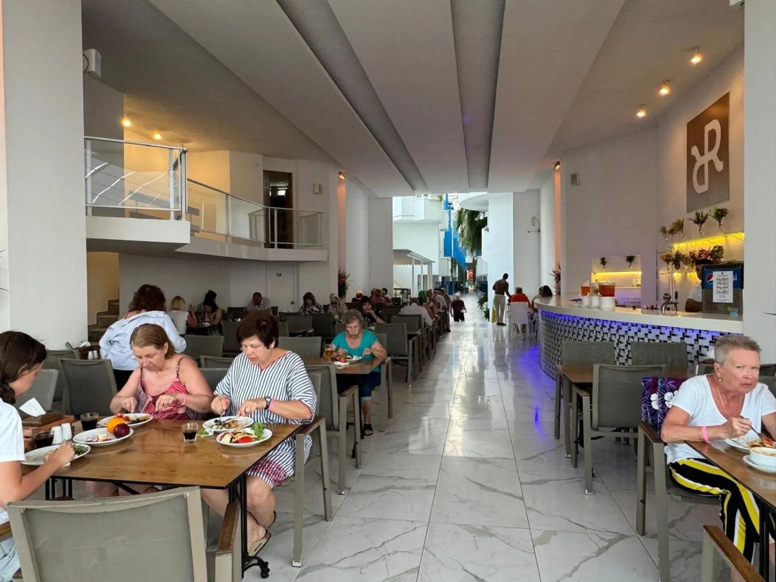 Restaurant/places to eat in Olimpos Beach Hotel by RRH&R