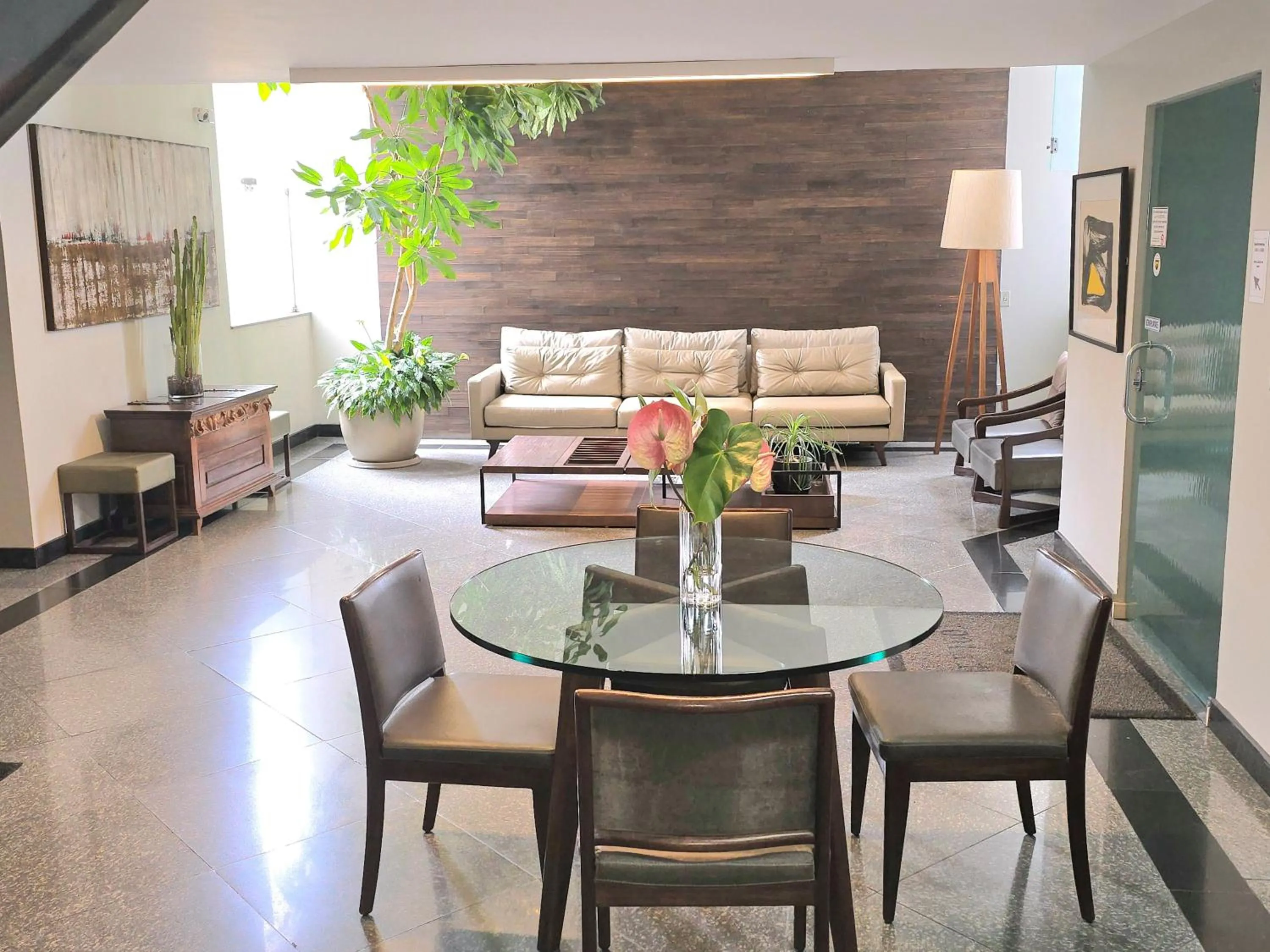 Living room in Via Contorno Hotel