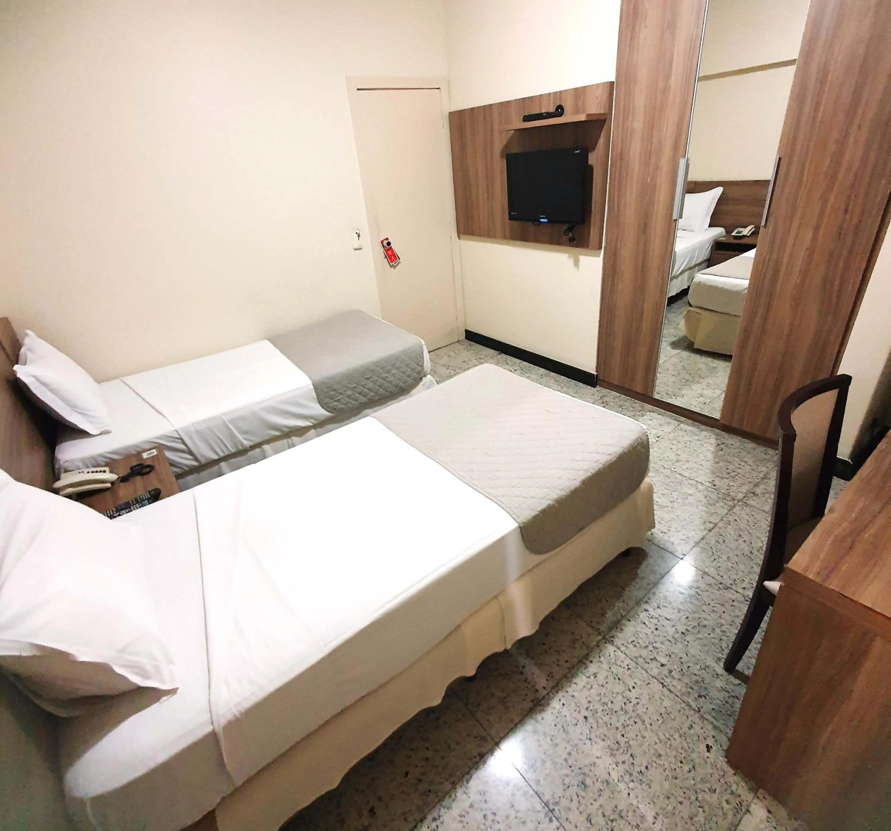 TV and multimedia, Bed in Via Contorno Hotel