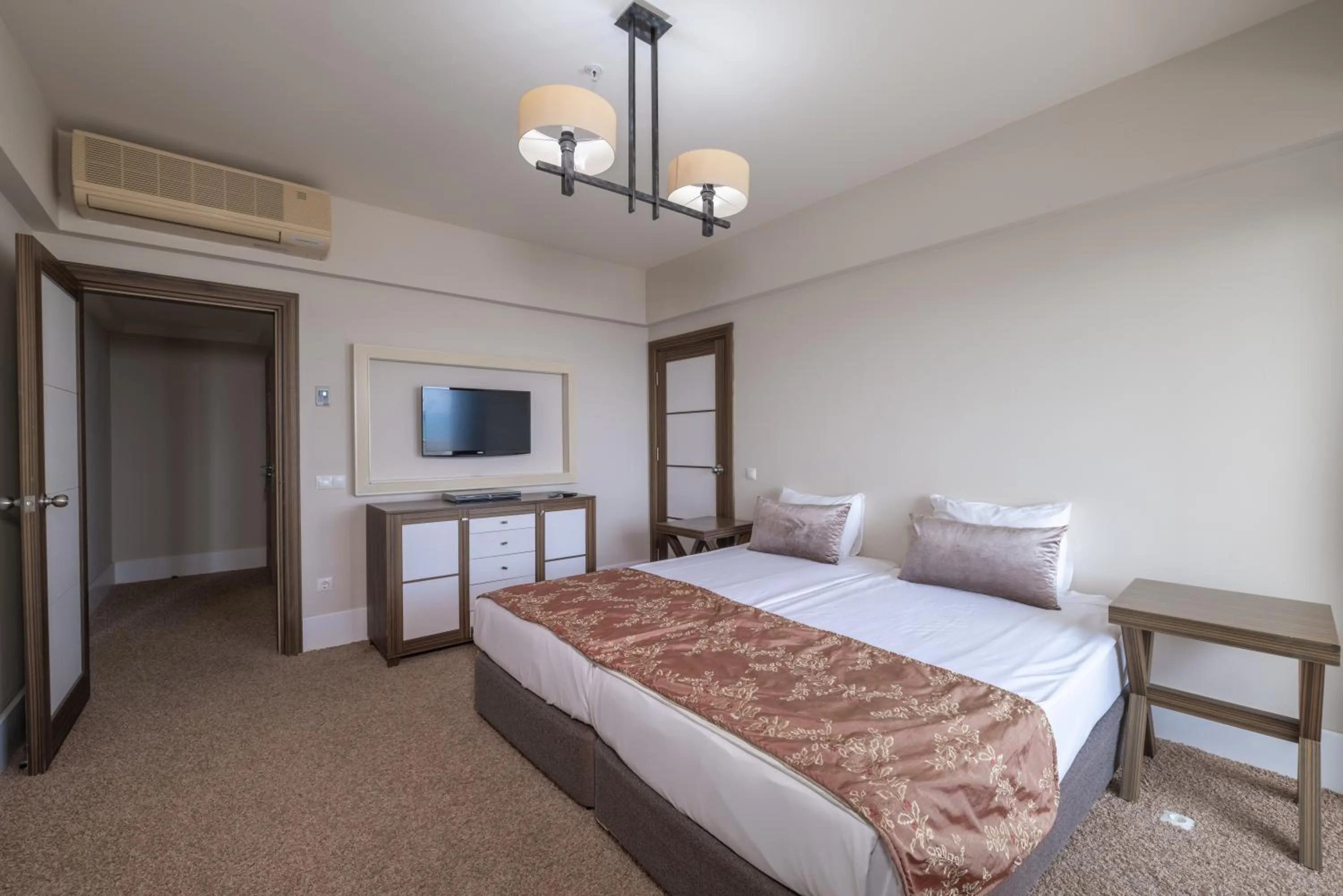 Property building, Bed in Crystal Family Comfort Collection - Ultimate All Inclusive