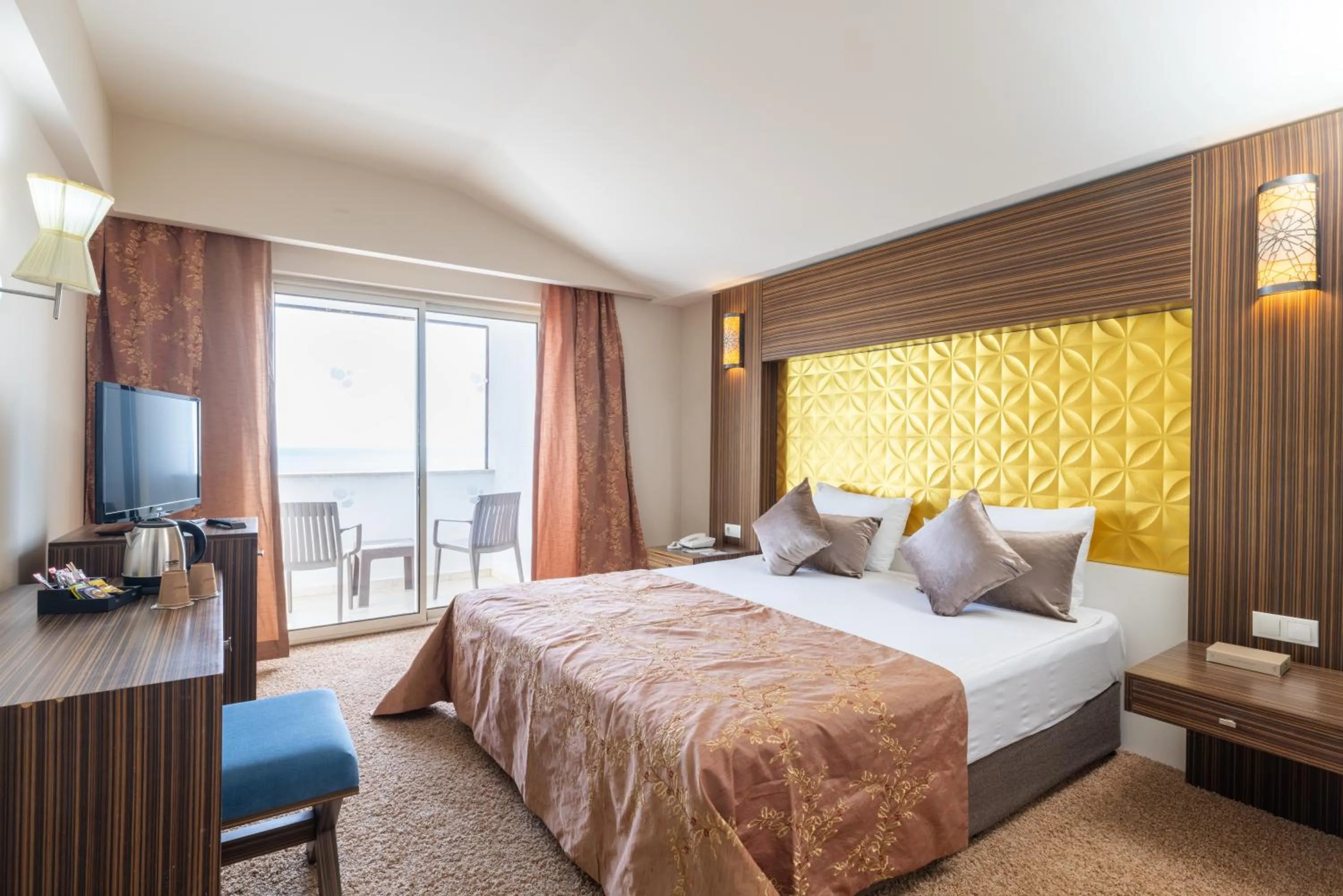 Property building, Bed in Crystal Family Comfort Collection - Ultimate All Inclusive