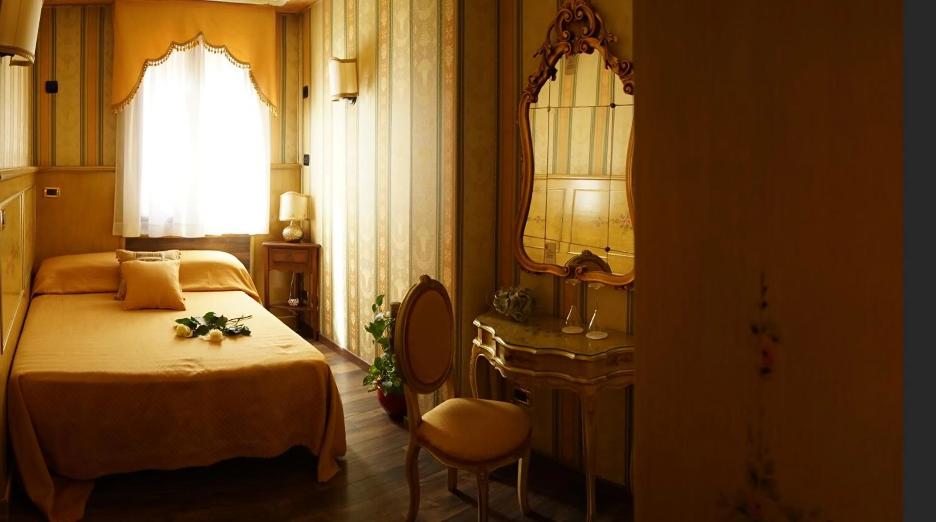 Bedroom, Bed in Ca' Morosini