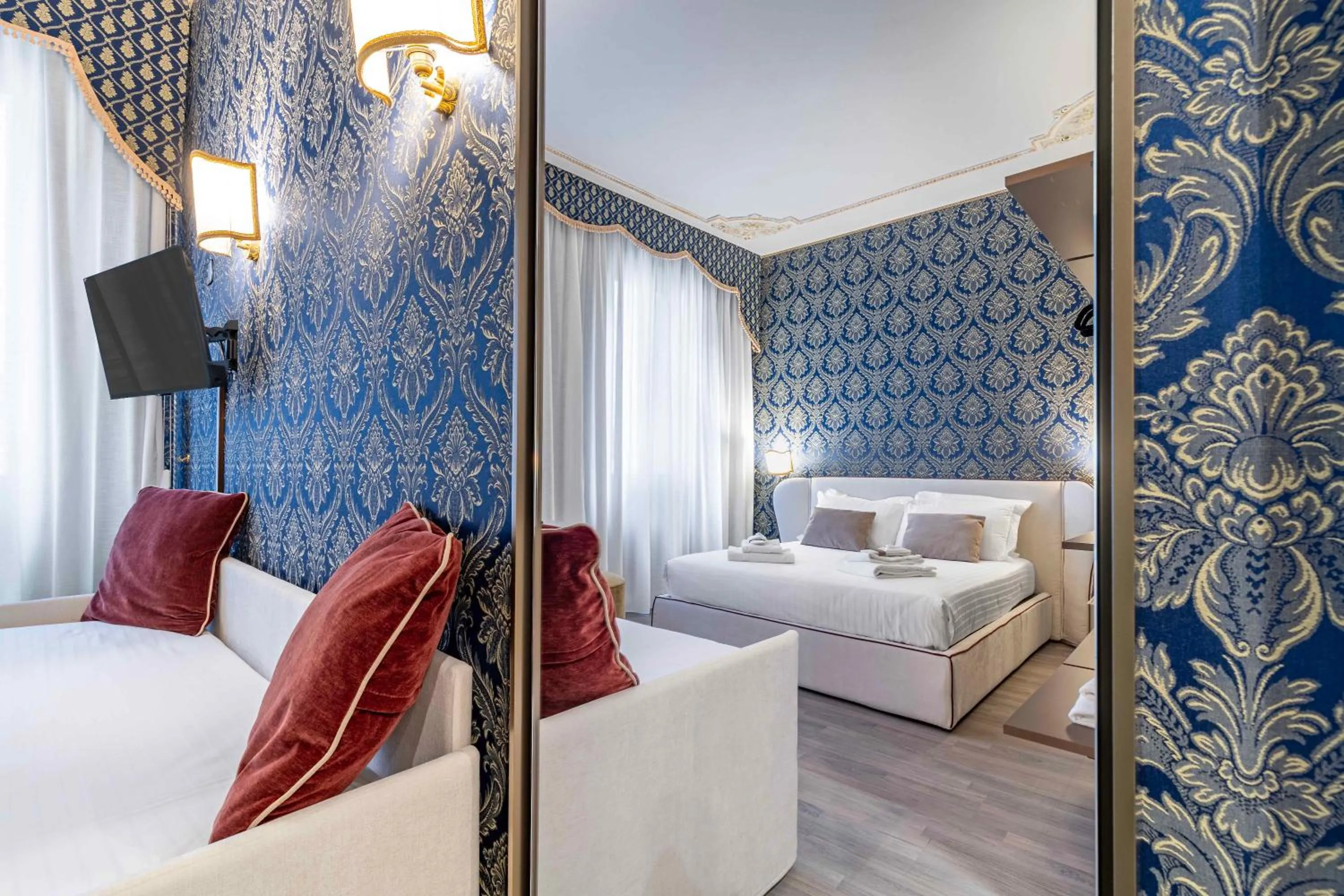 Bedroom, Bed in Ca' Morosini