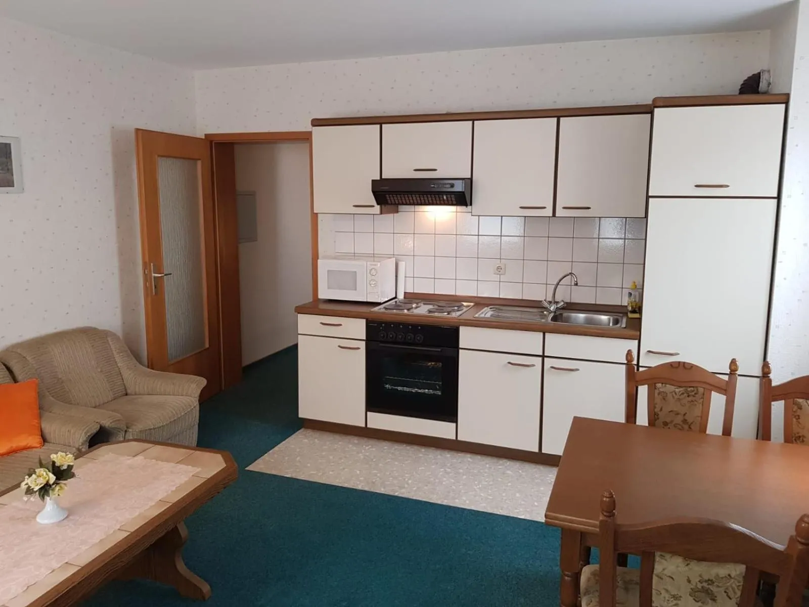 Kitchen or kitchenette in Ferienwohnung Viktoria