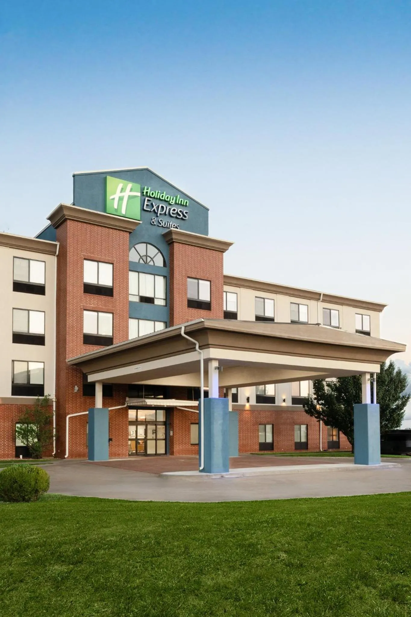 Property building in Holiday Inn Express Pratt by IHG