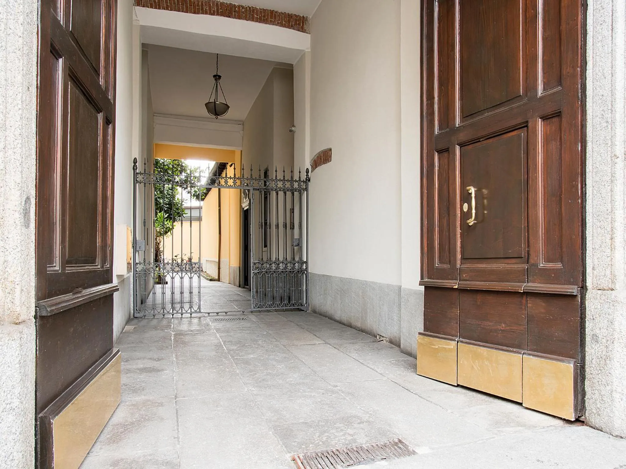 Facade/entrance in easyhomes - Porta Venezia Oberdan