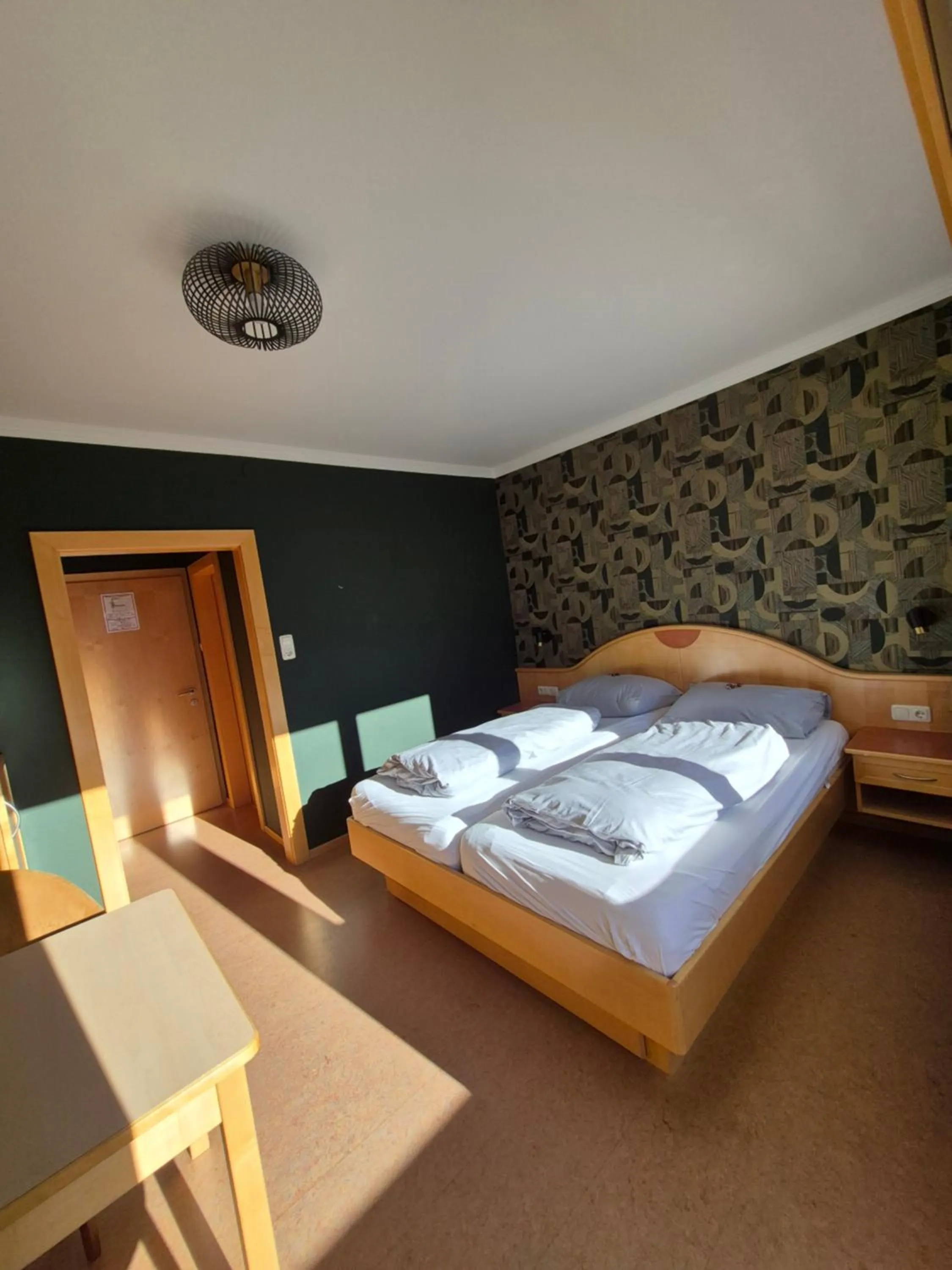 Bedroom, Bed in Hotel Restaurant Raunig