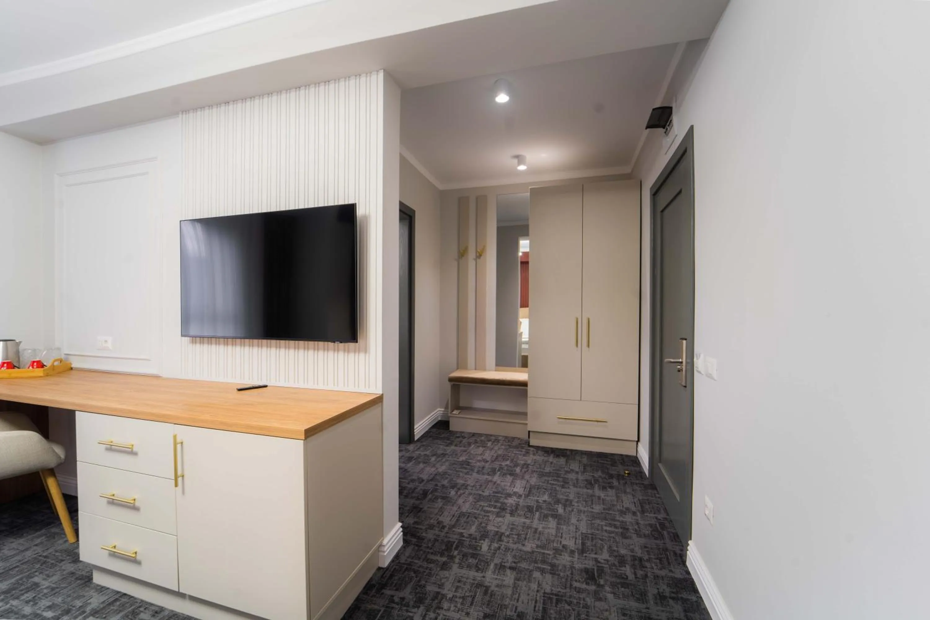 TV and multimedia in Hotel Zamca Suceava