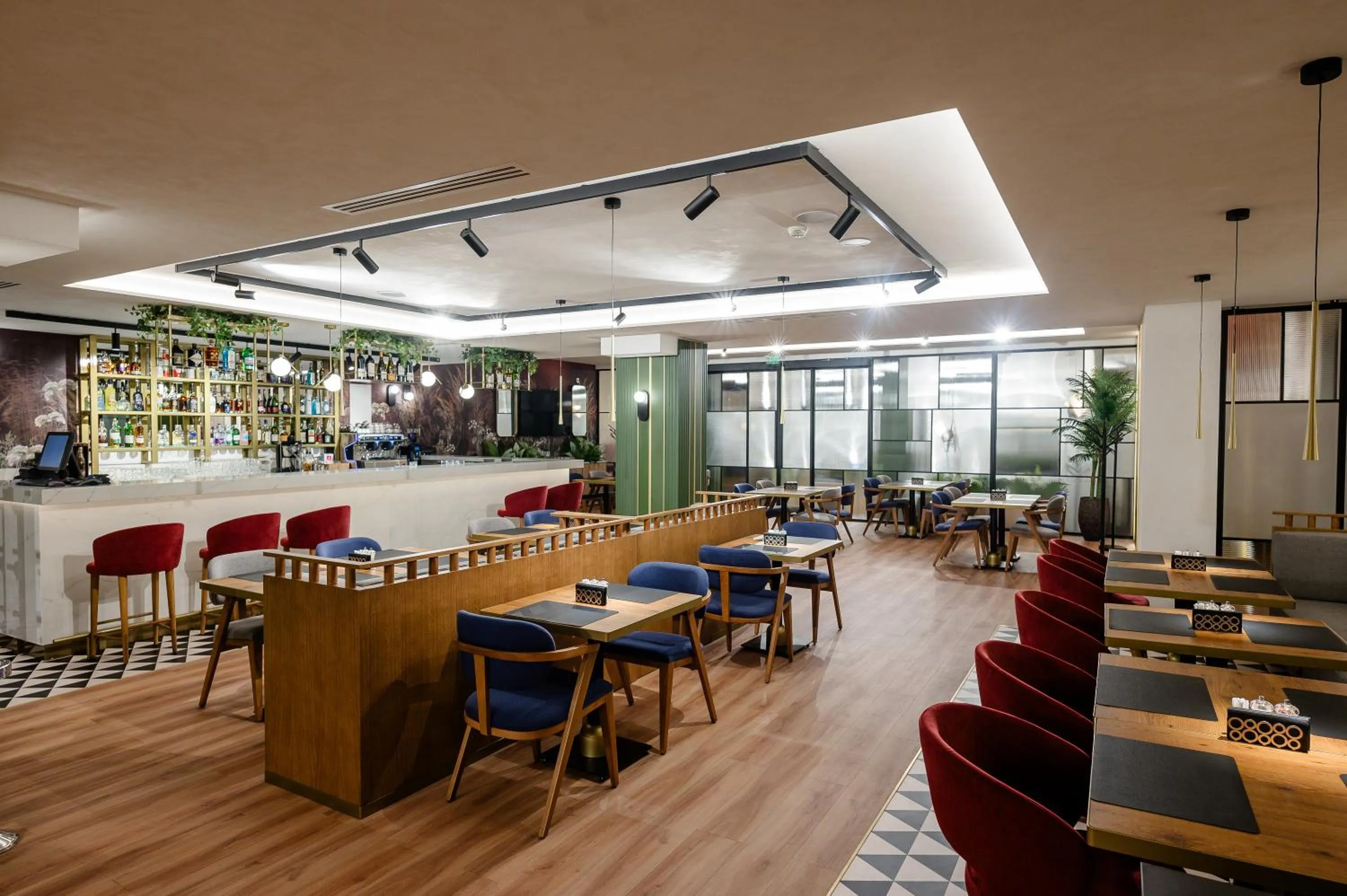 Restaurant/places to eat in Hotel Zamca Suceava