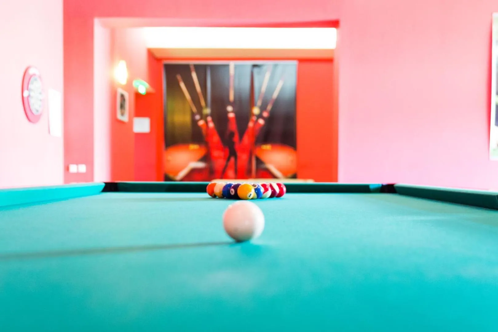 Billiard in Hotel Zamca Suceava