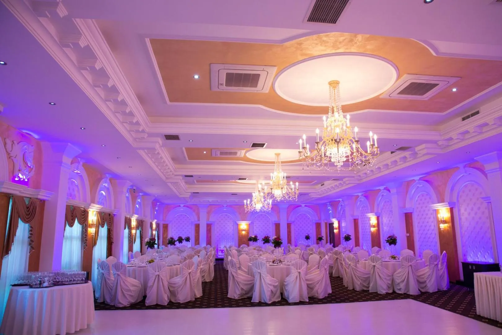 Banquet/Function facilities in Hotel Zamca Suceava