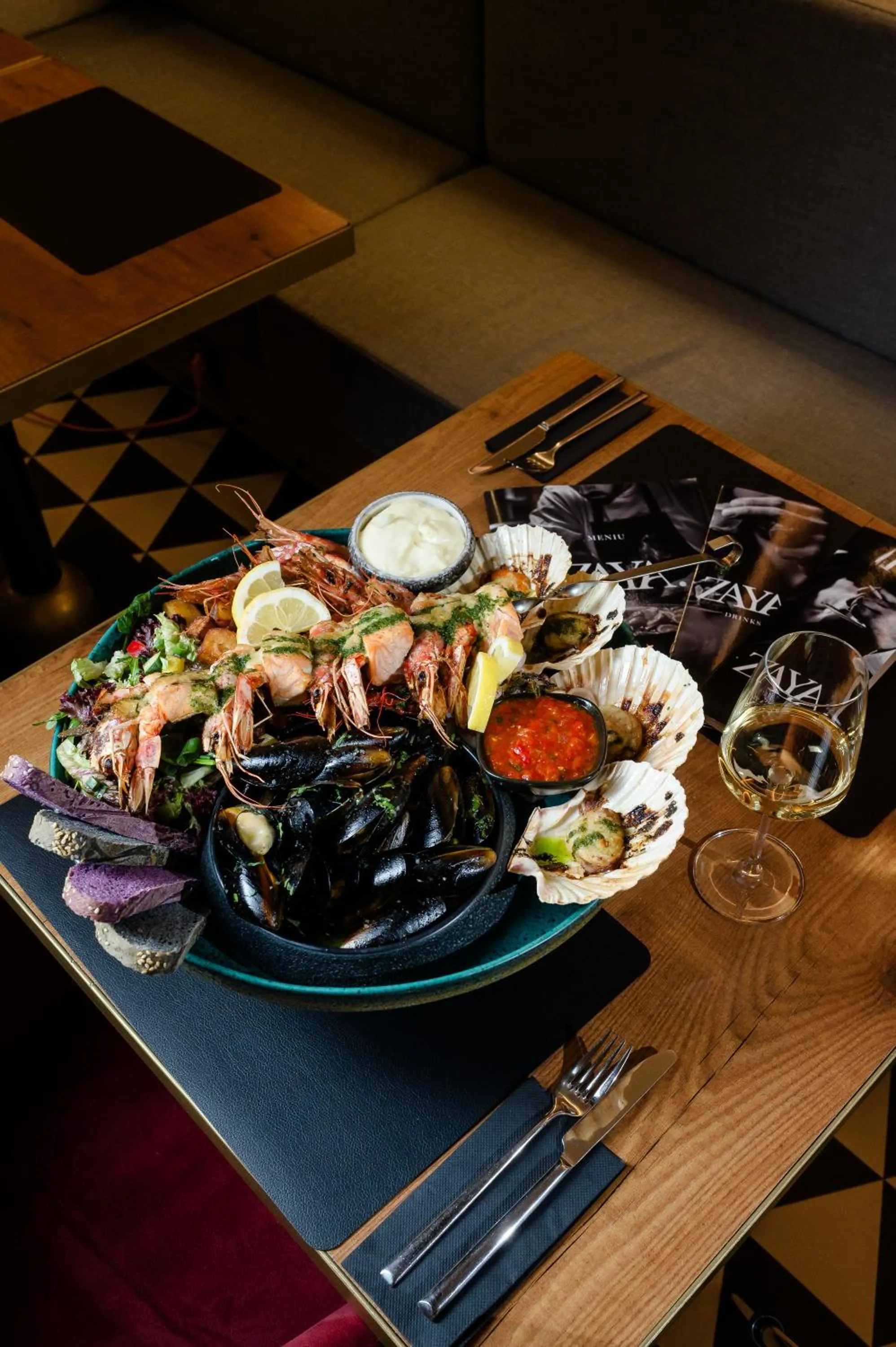 Restaurant/places to eat in Hotel Zamca Suceava