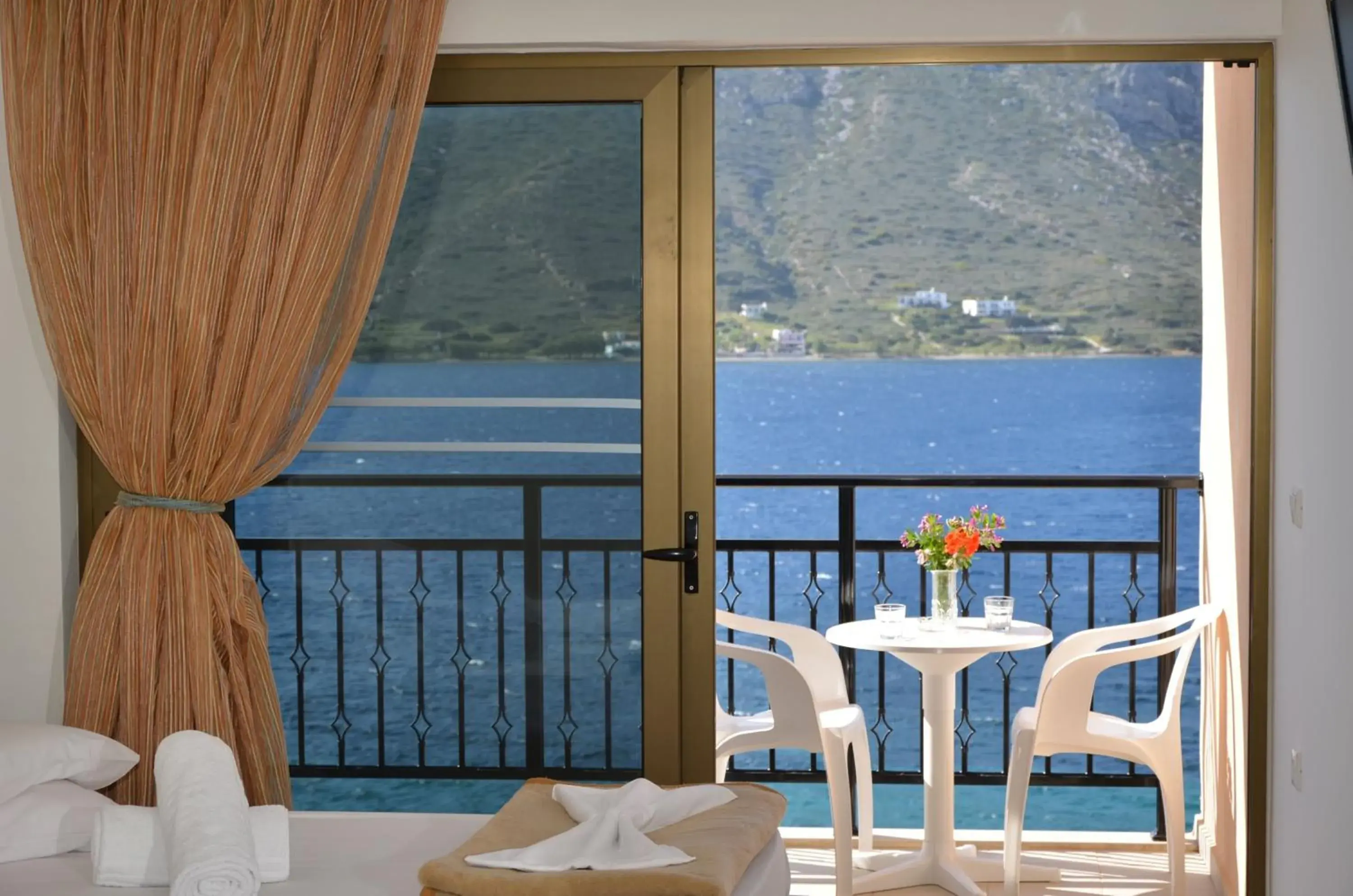 Room with Sea View in Plaza Hotel Room with Sea View in Plaza Hotel