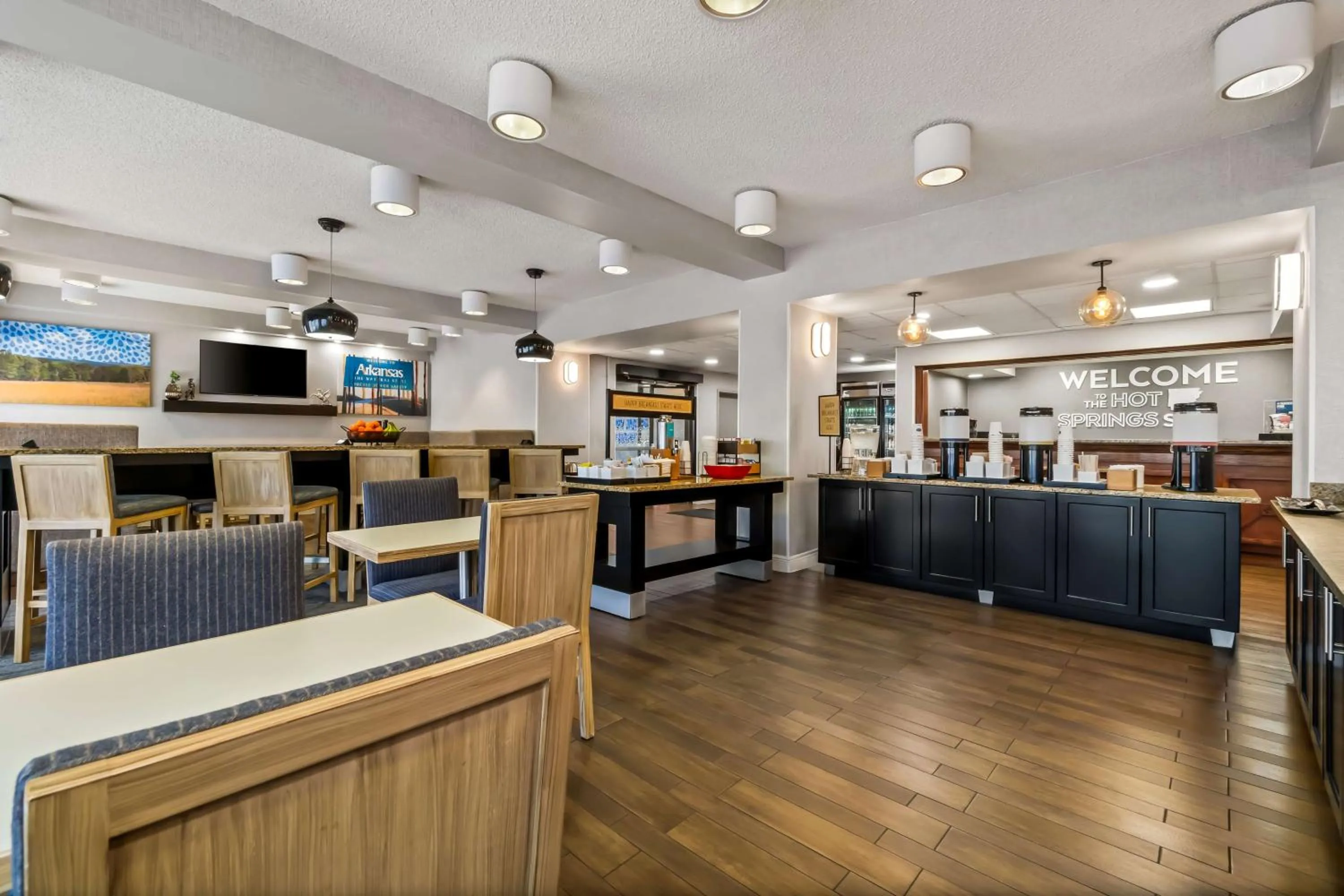 Breakfast in Hampton Inn Jonesboro