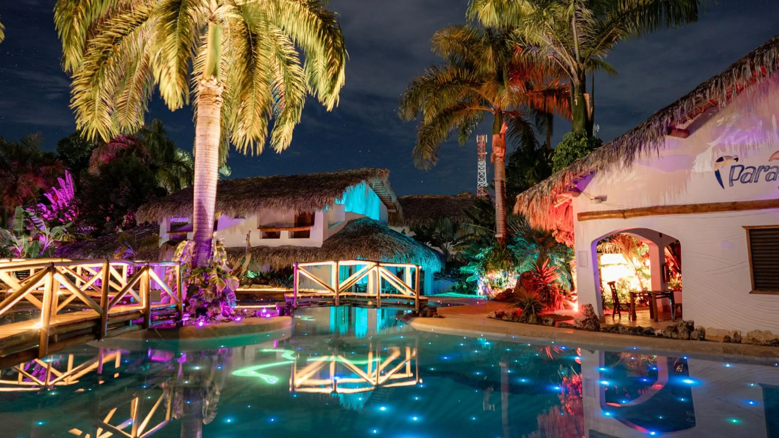 Night in Paradiso del Caribe