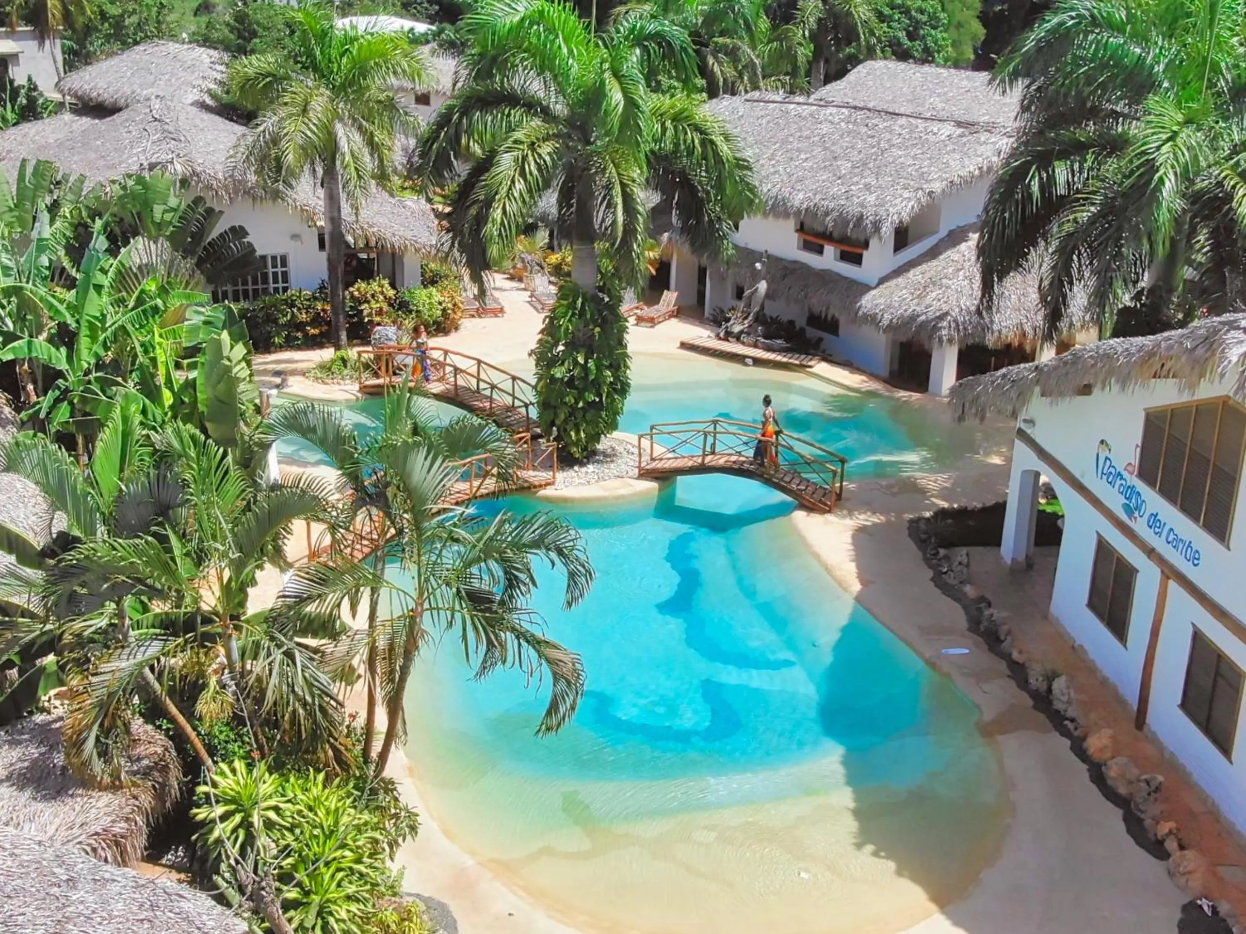 Property building in Paradiso del Caribe