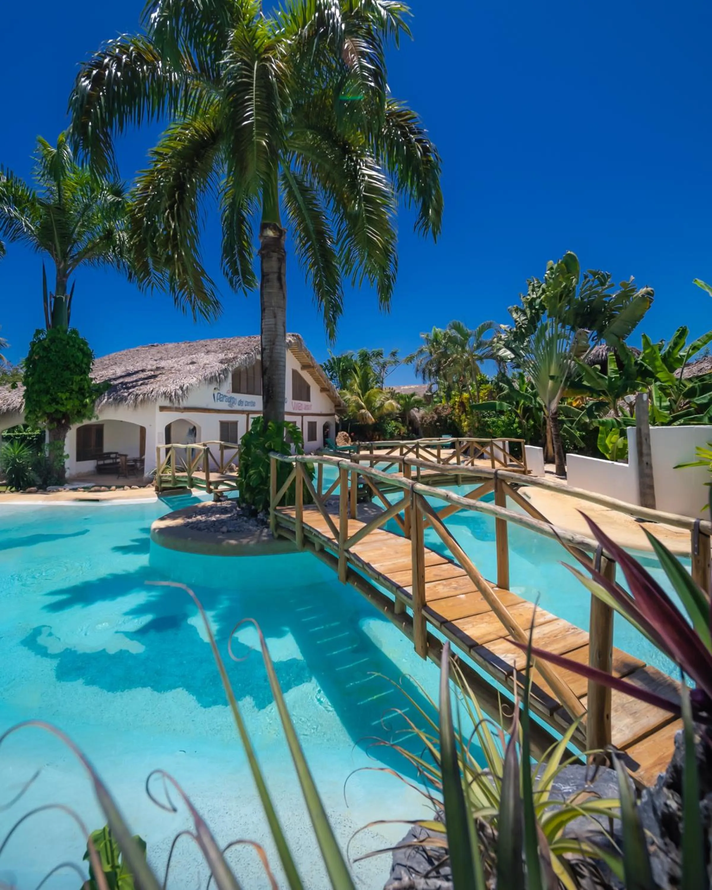 Property building in Paradiso del Caribe