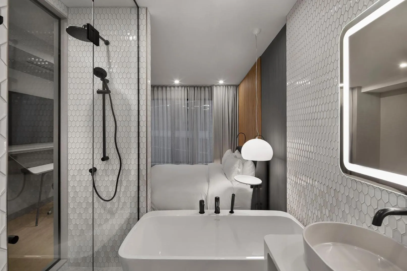 Bathroom in Hôtel Le Germain Montréal