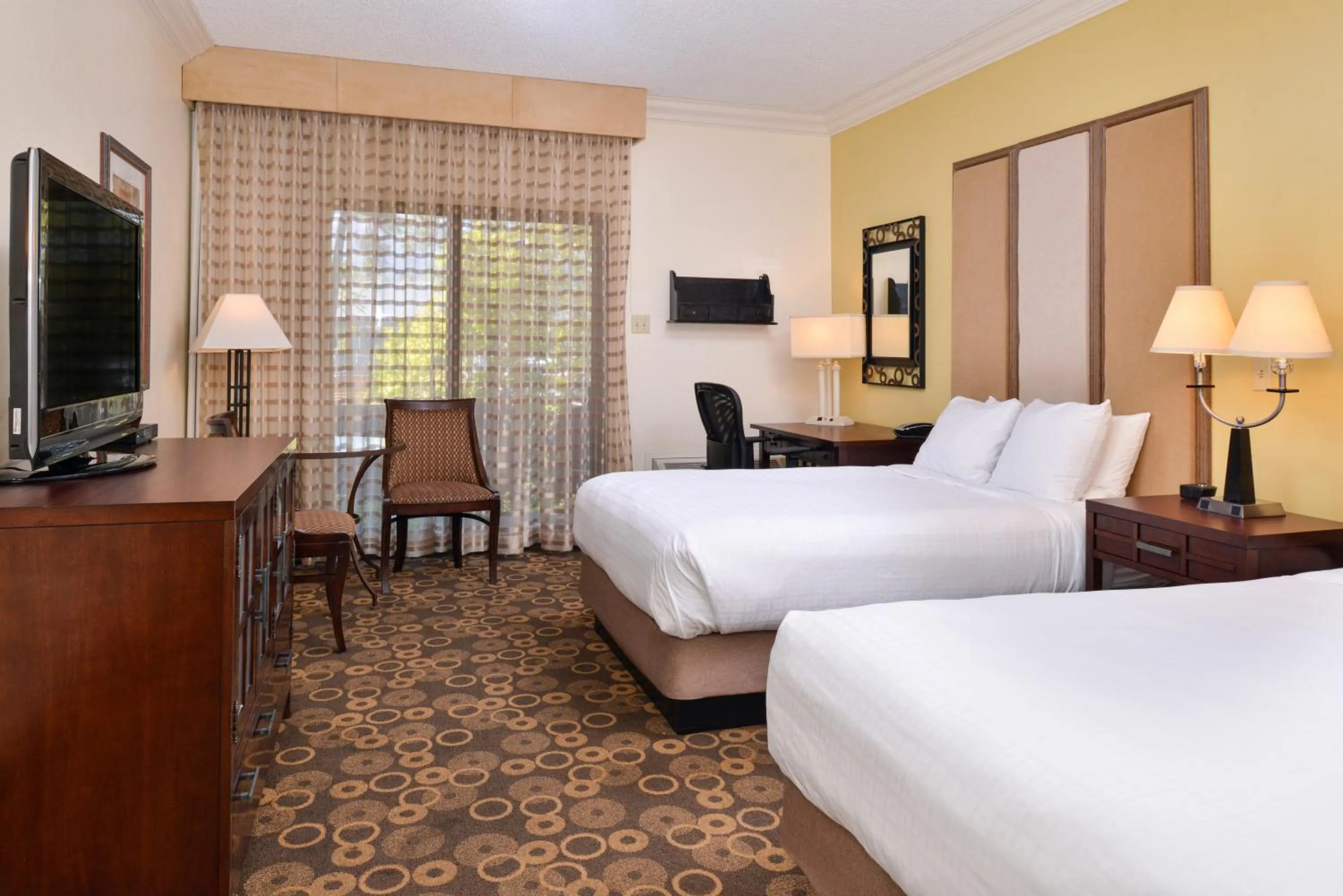 Bed in Best Western Corte Madera Inn