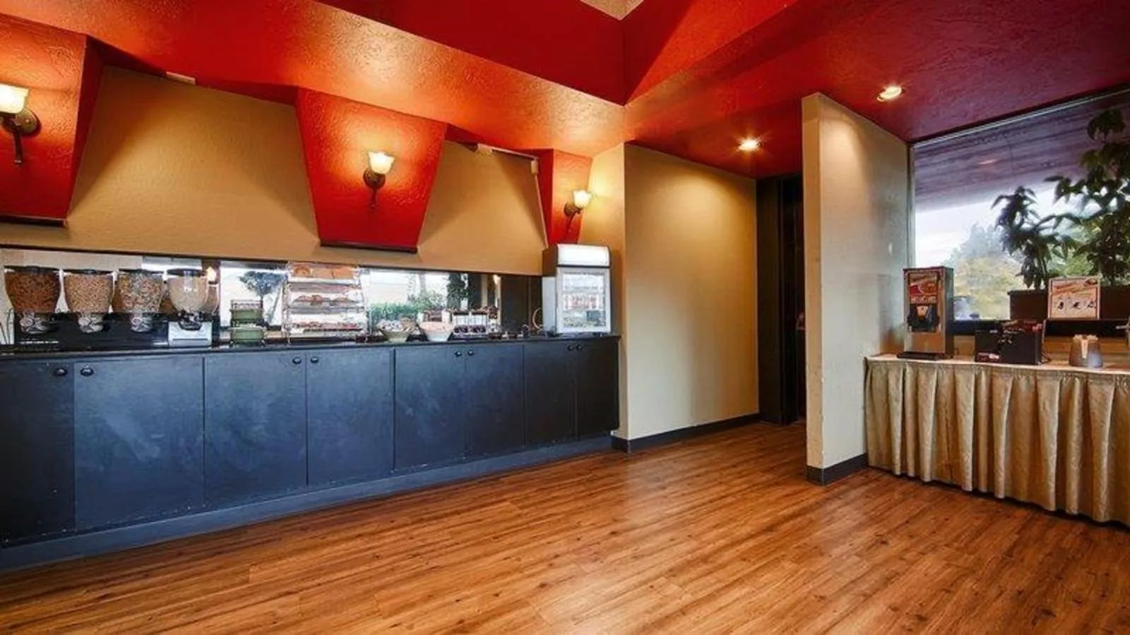 Continental breakfast in Best Western Corte Madera Inn