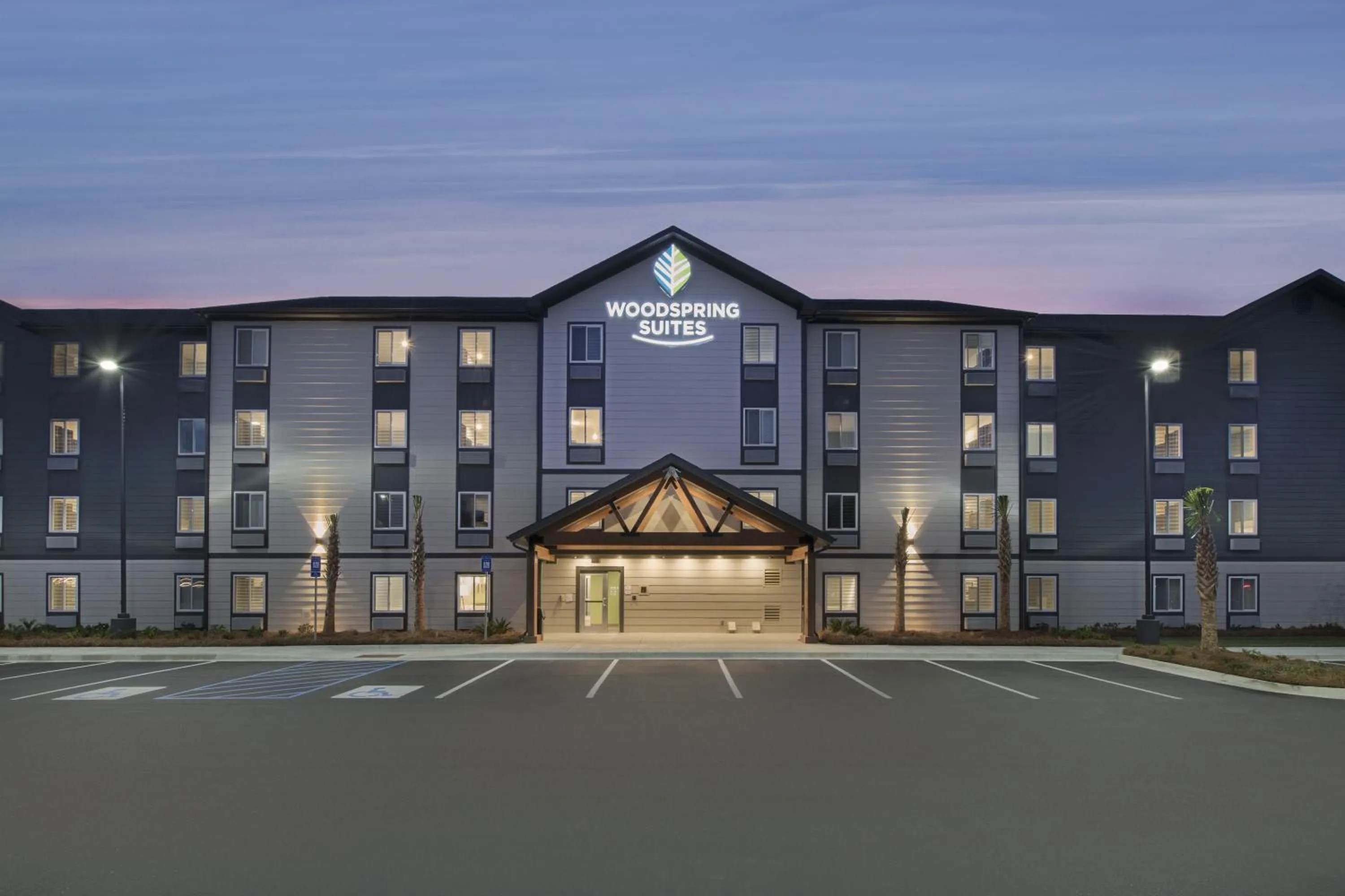 Facade/entrance in WoodSpring Suites Savannah Pooler