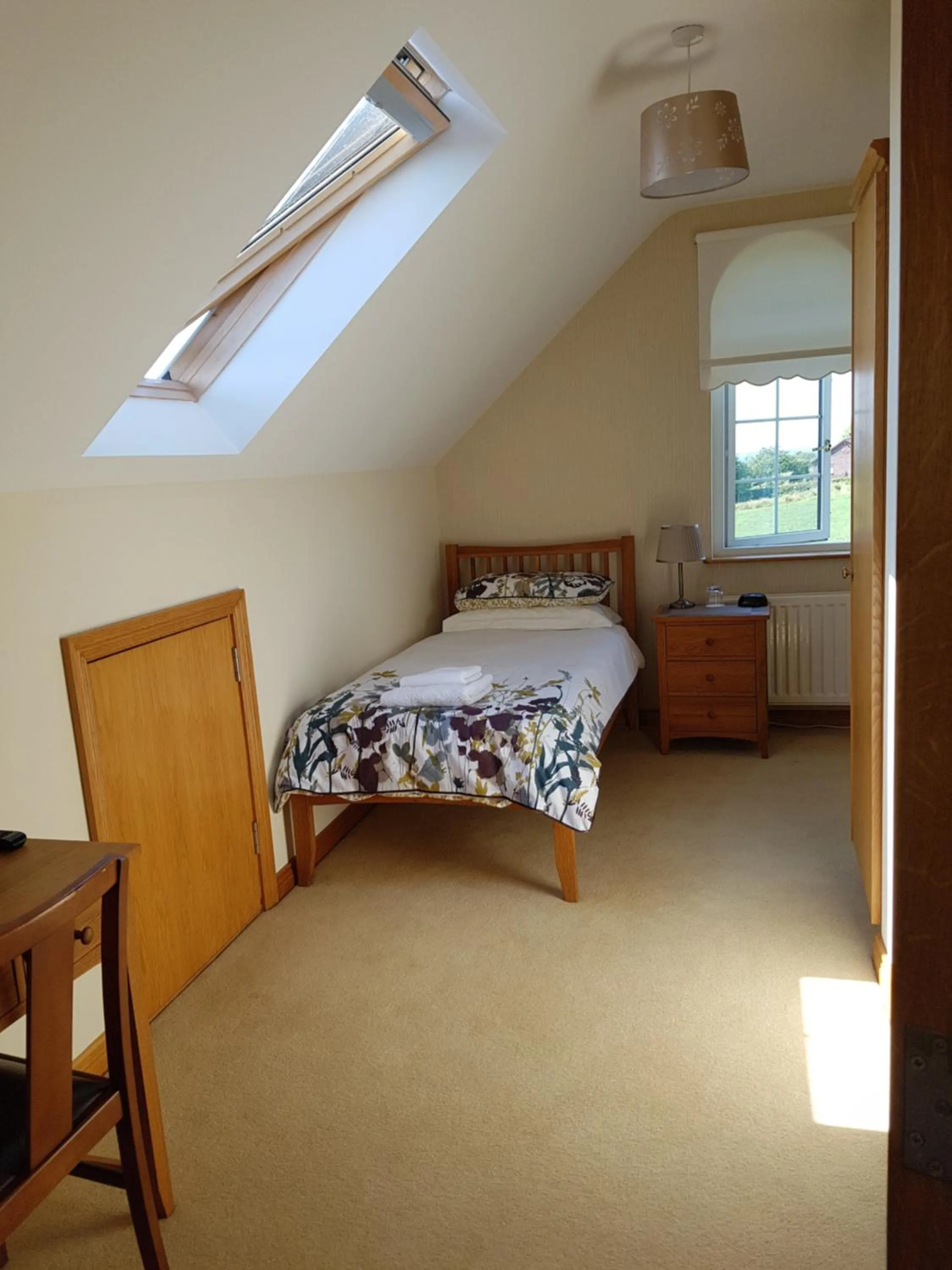 Bedroom, Bed in Kilcreeny Lodge