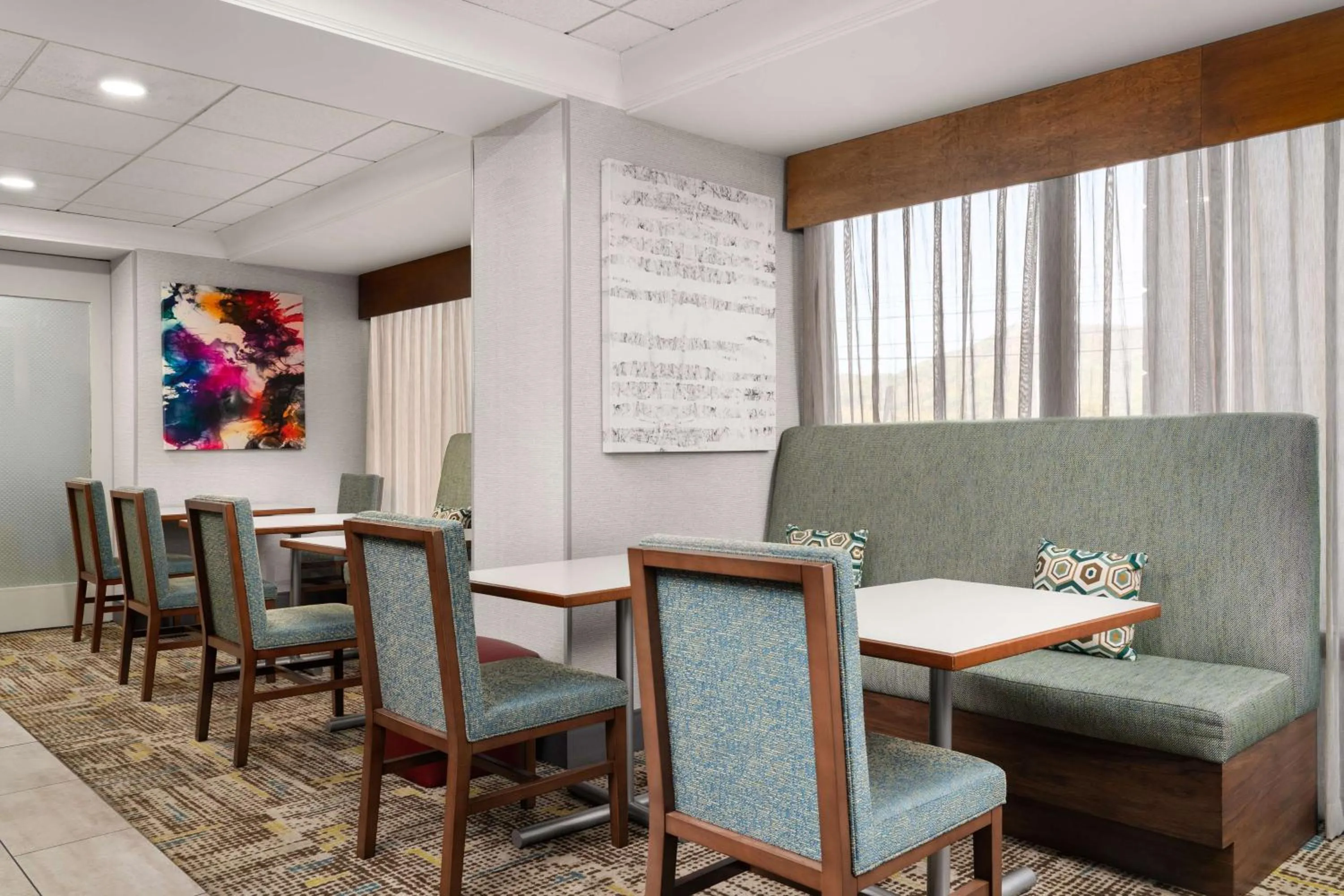 Lobby or reception in Hampton Inn Roanoke/Hollins - I-81