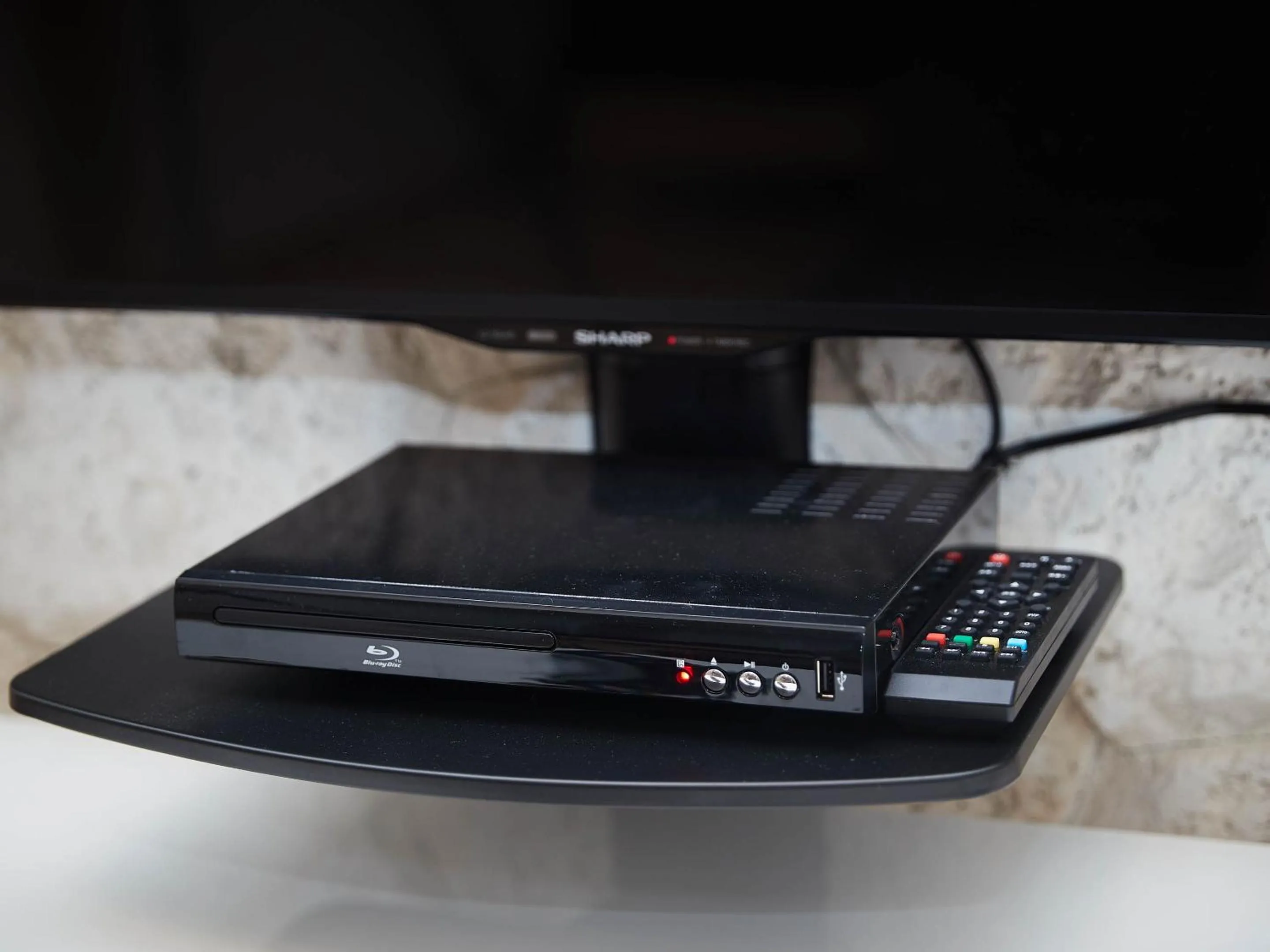 TV and multimedia in Terrace Resort Chatan West