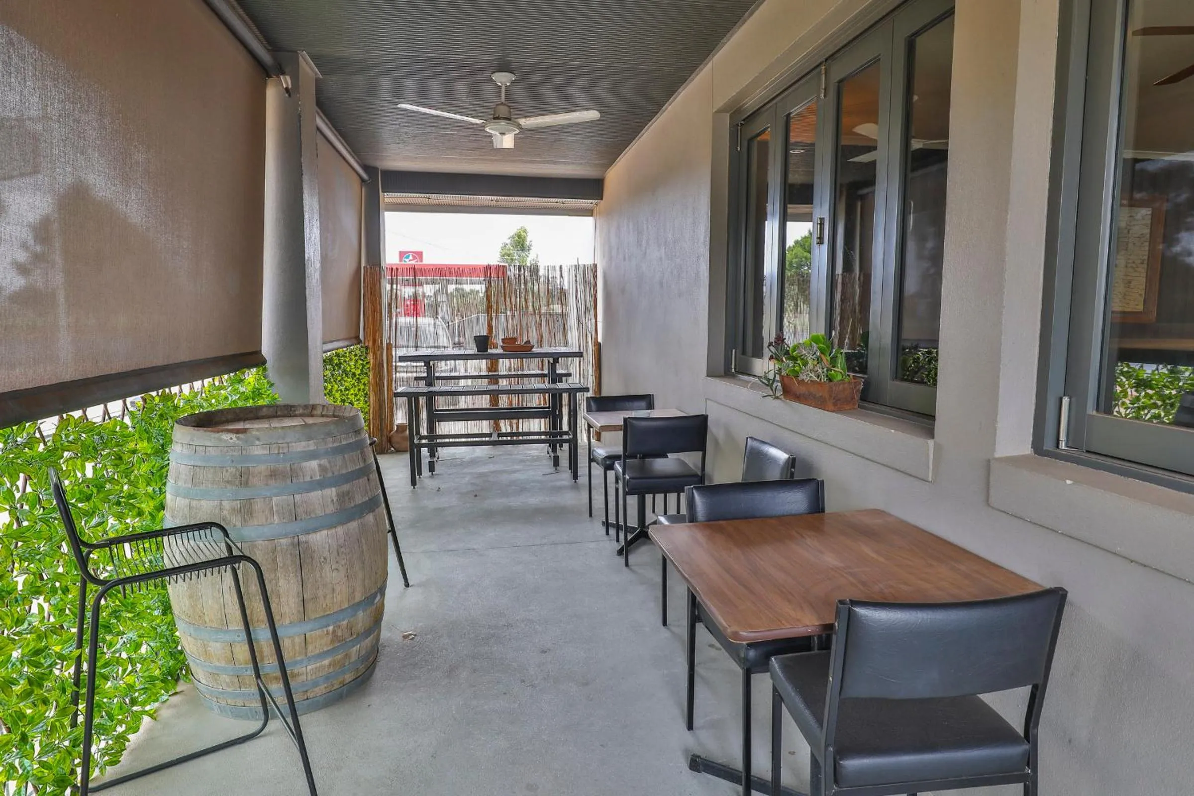 Restaurant/places to eat in Robinvale Bridge Motel