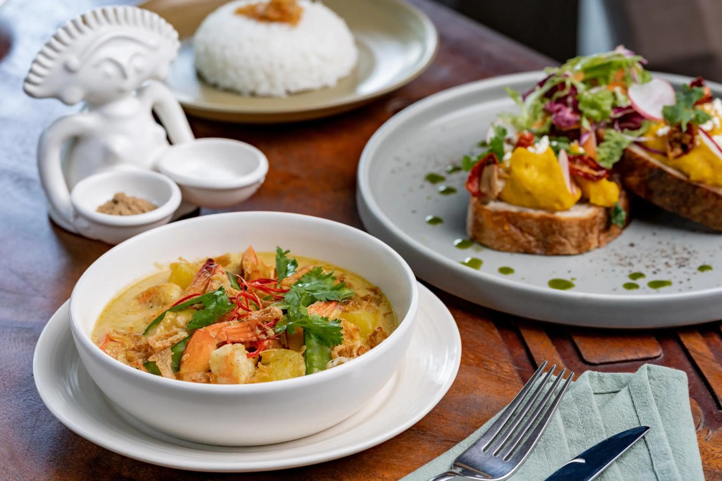 Food and drinks in Nau Villa Ubud