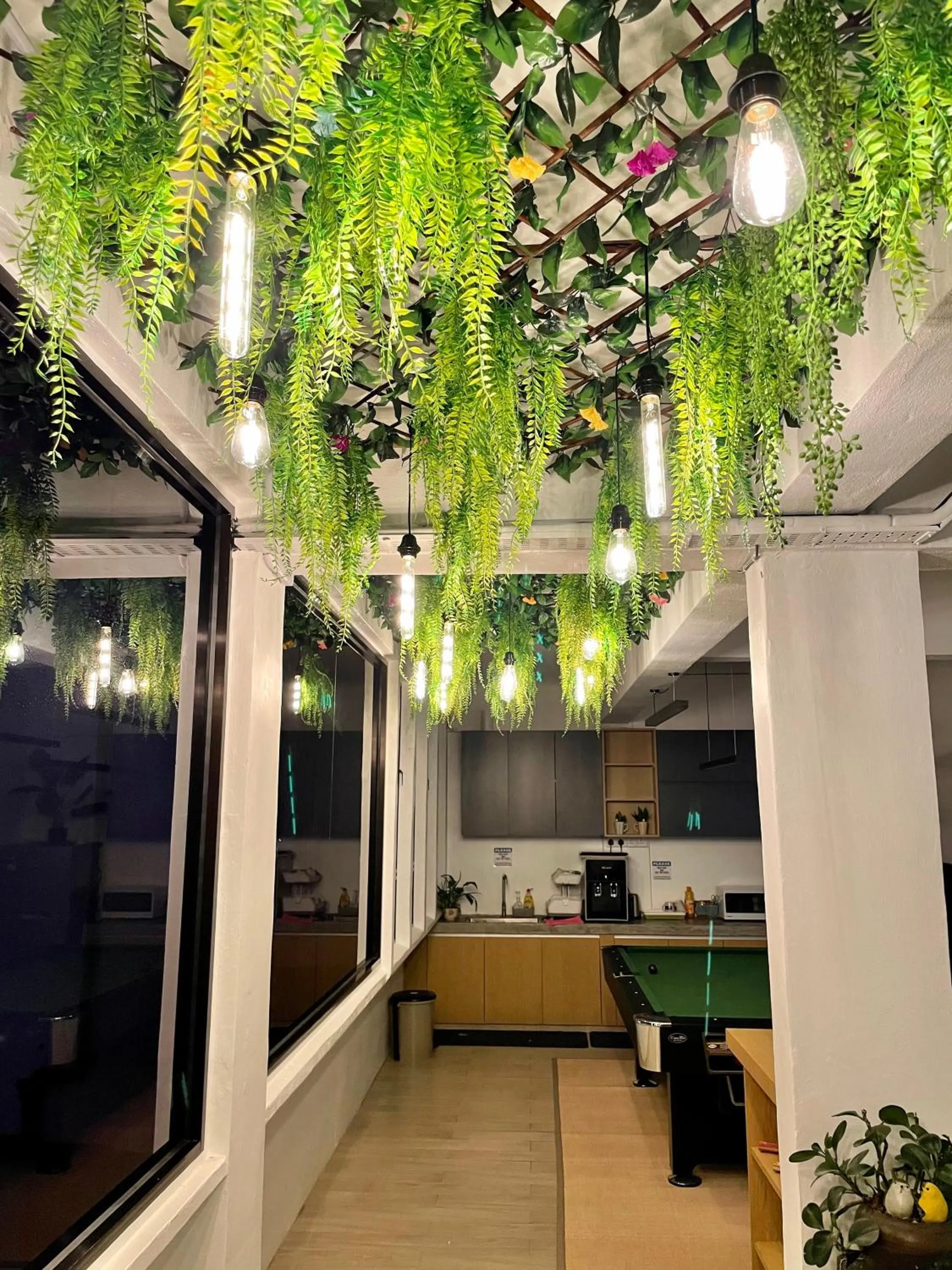 Decorative detail in Leisure Lodge