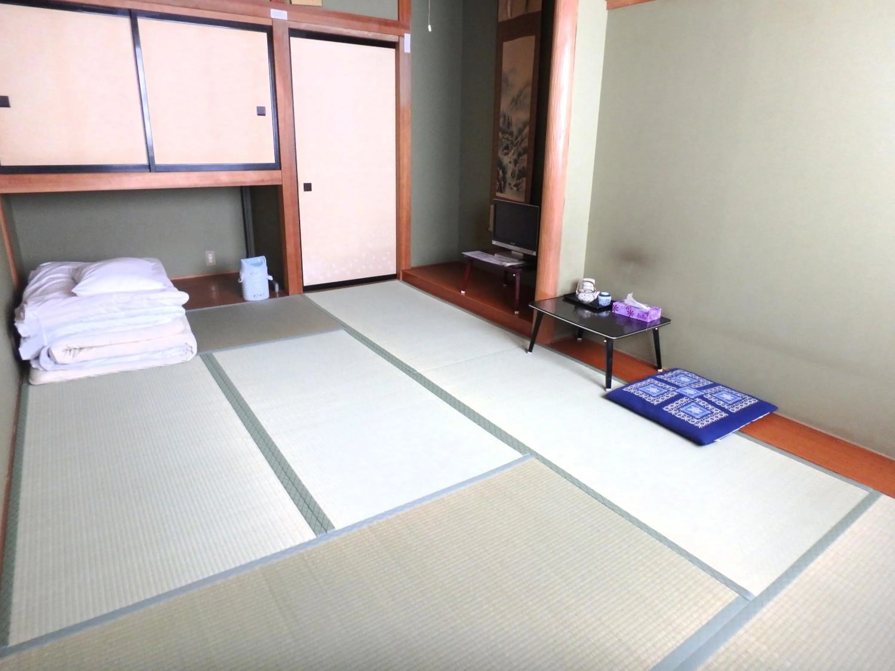 Bed in Azuma no Yu