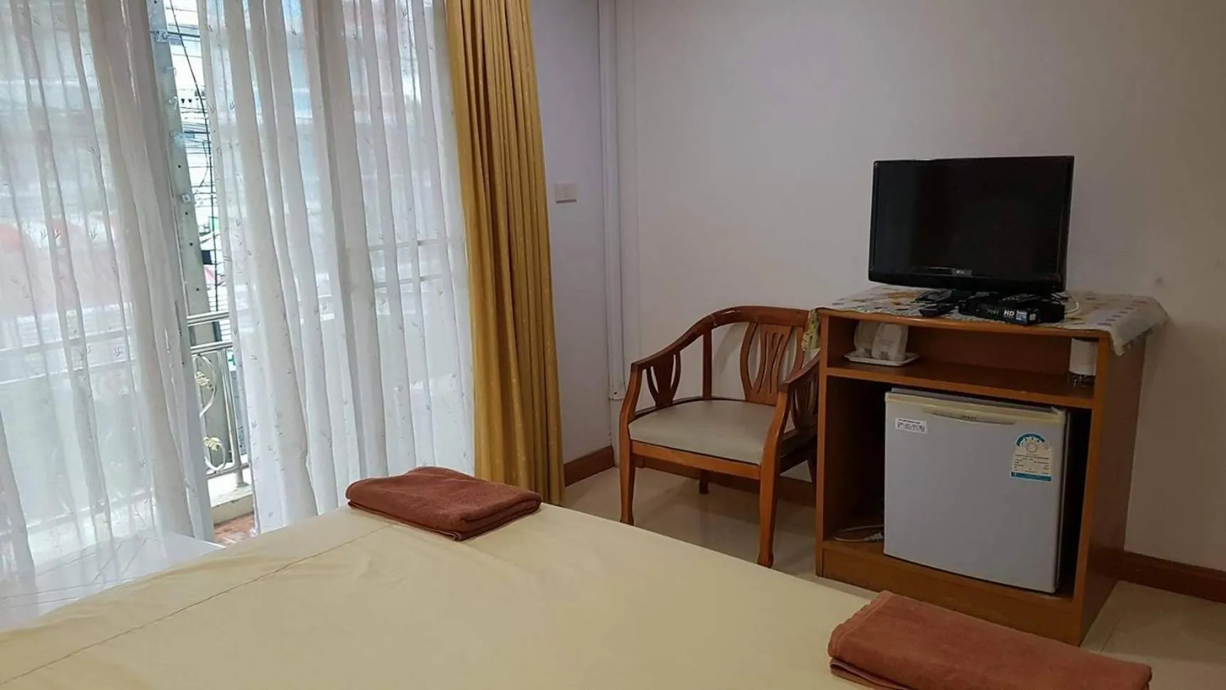 Evening entertainment, Bed in Cha Am Perfect