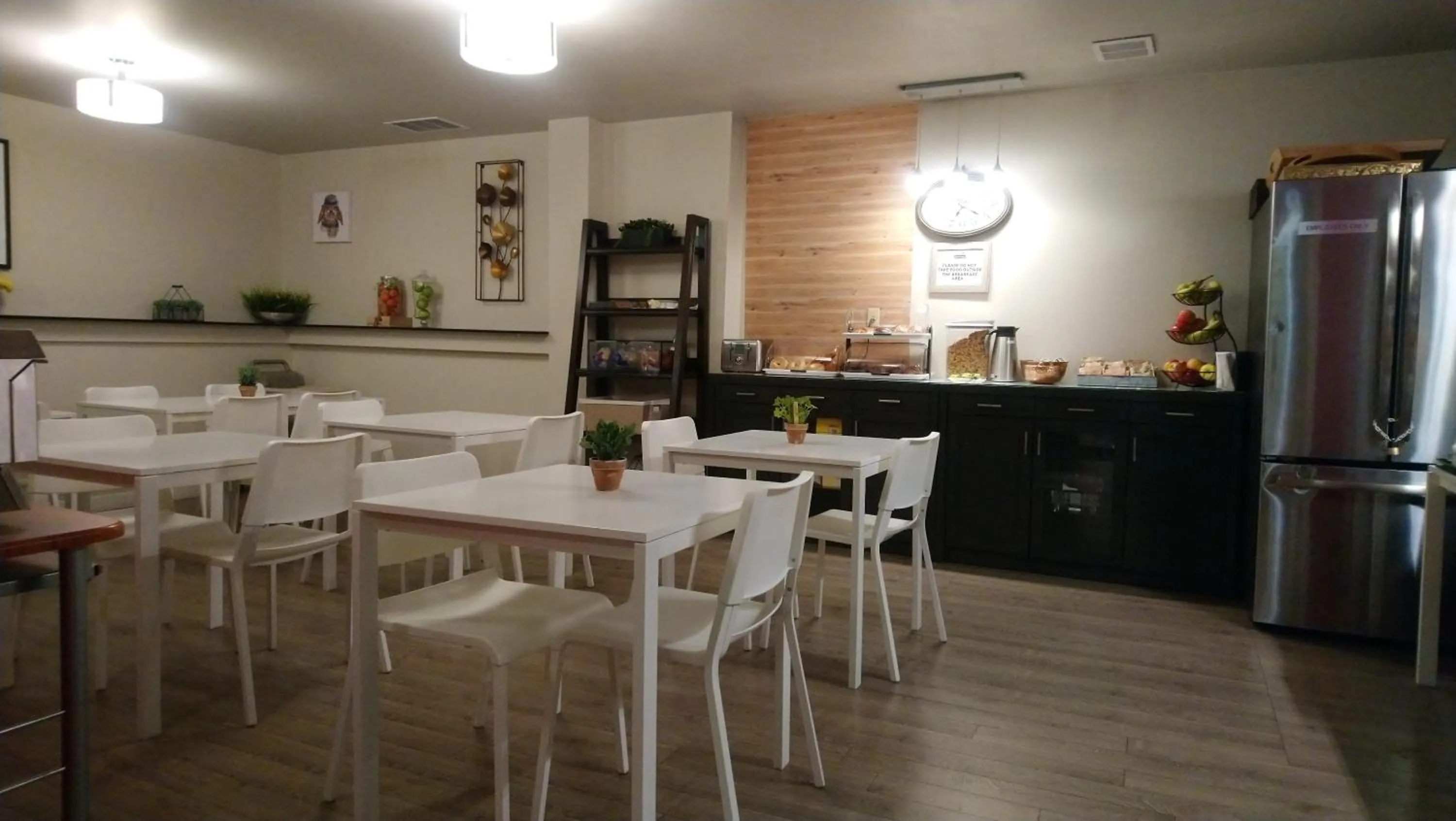 Breakfast in Travelodge by Wyndham Edmonton East