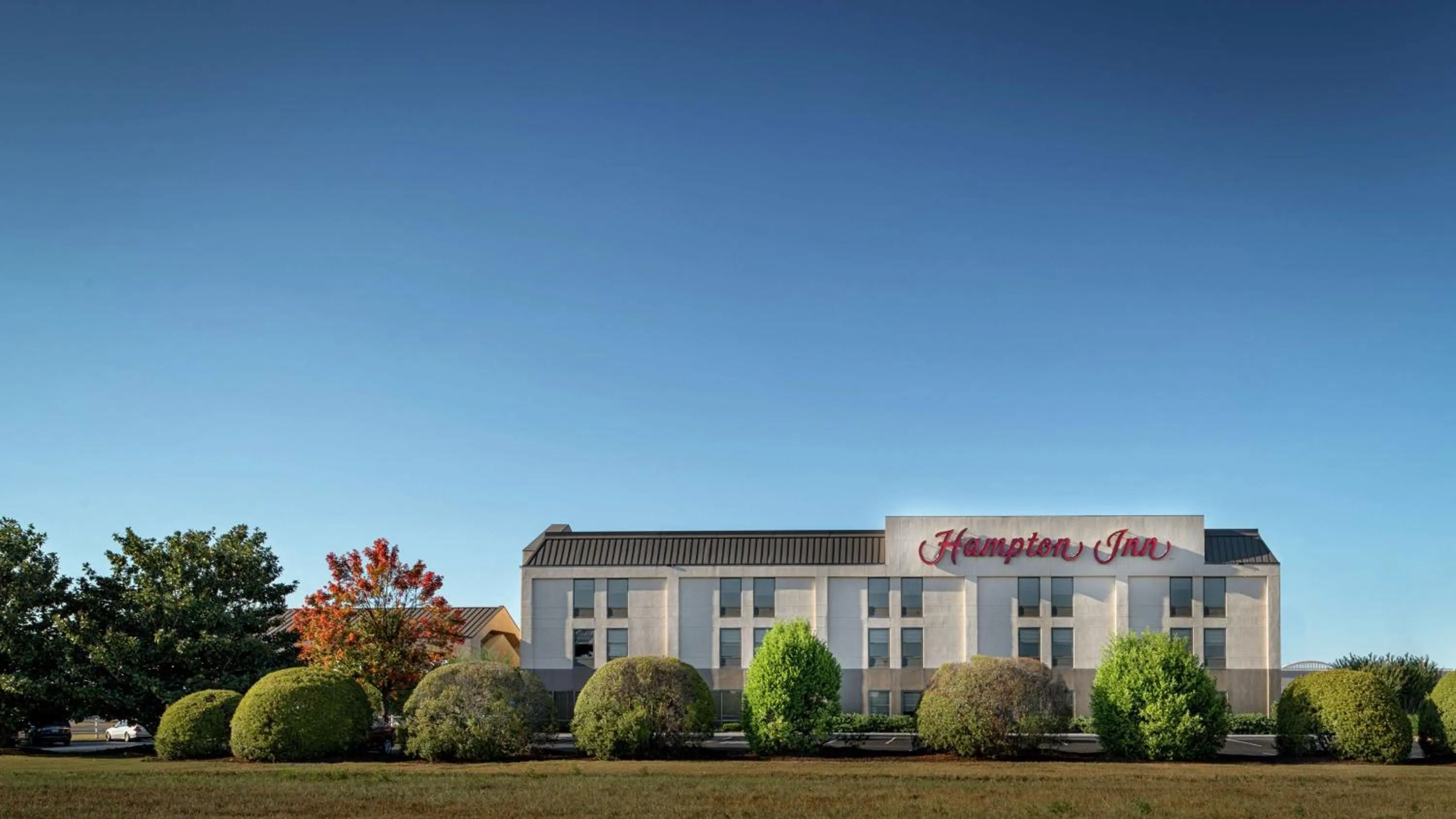 Property building in Hampton Inn Tuscaloosa-University