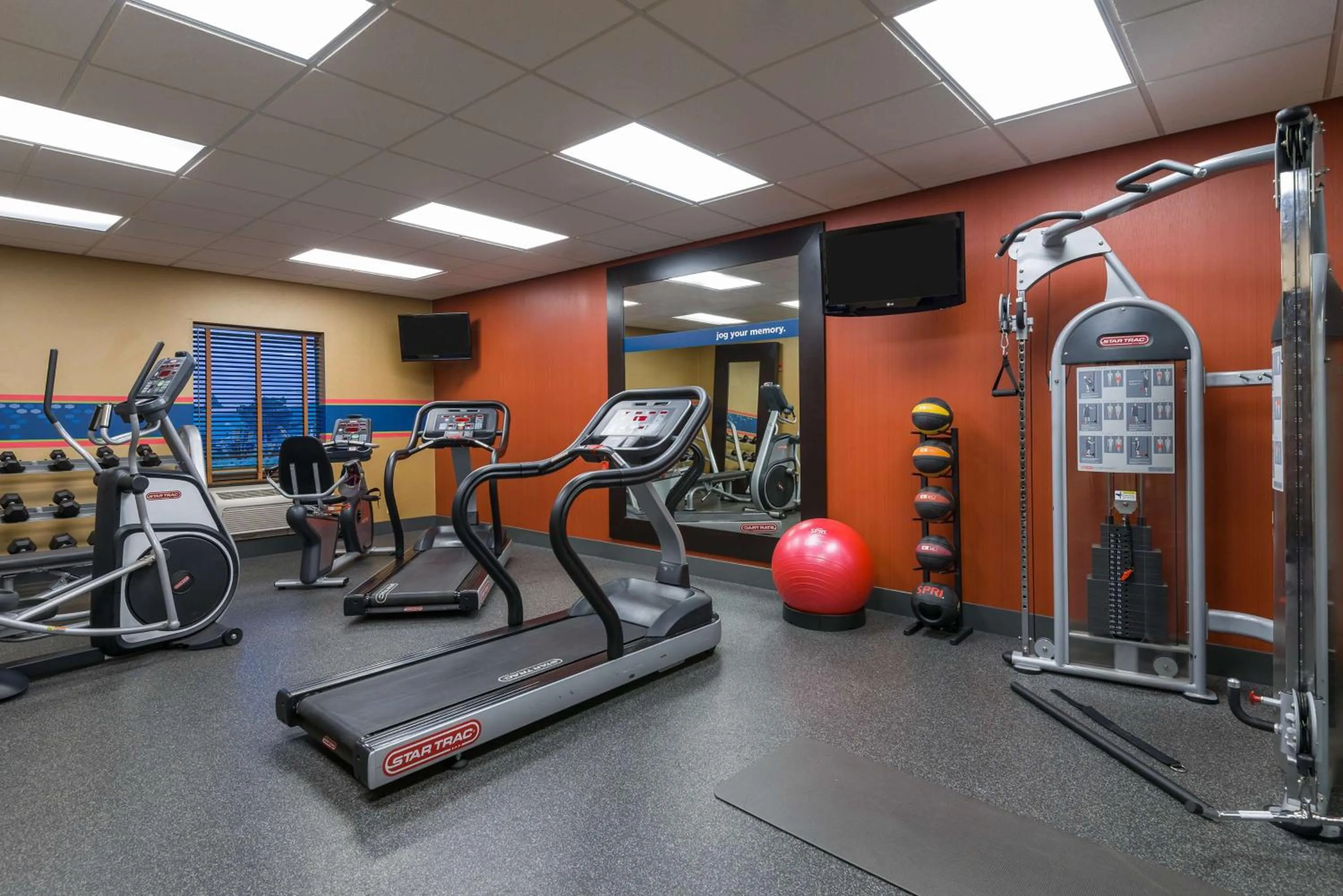 Fitness centre/facilities in Hampton Inn and Suites Peoria at Grand Prairie