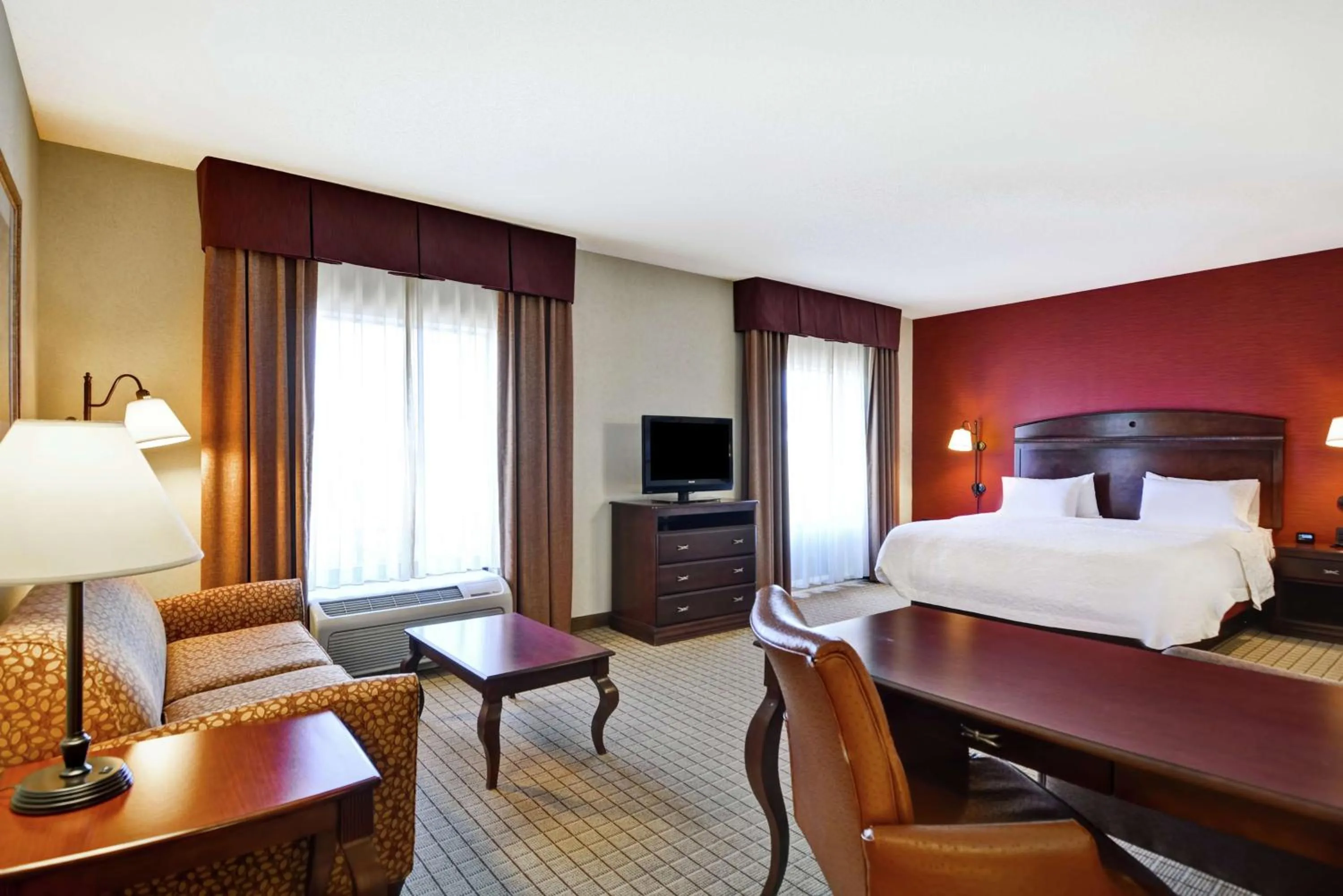 Bedroom, Bed in Hampton Inn and Suites Peoria at Grand Prairie