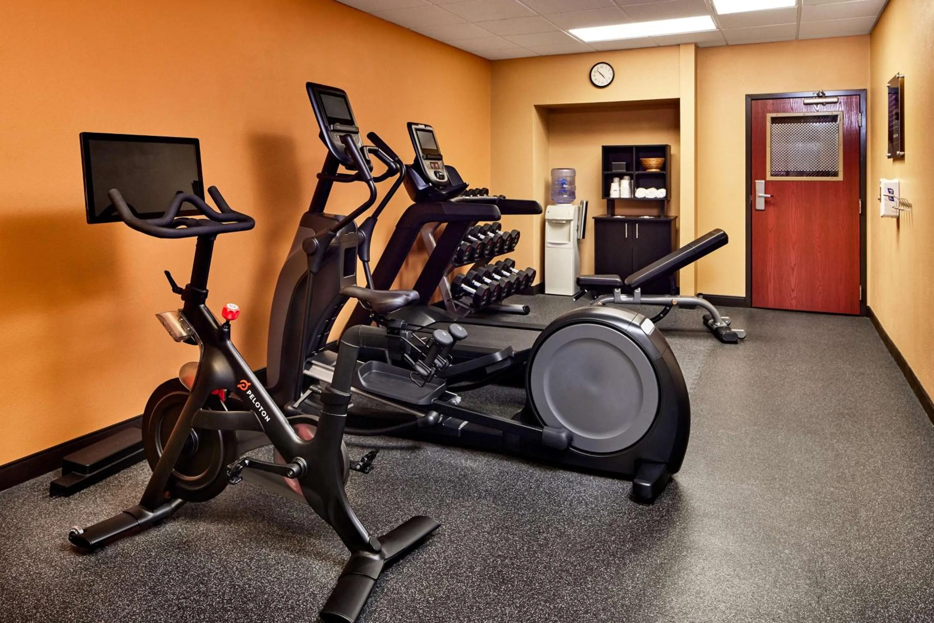 Fitness centre/facilities in Hampton Inn Longmont