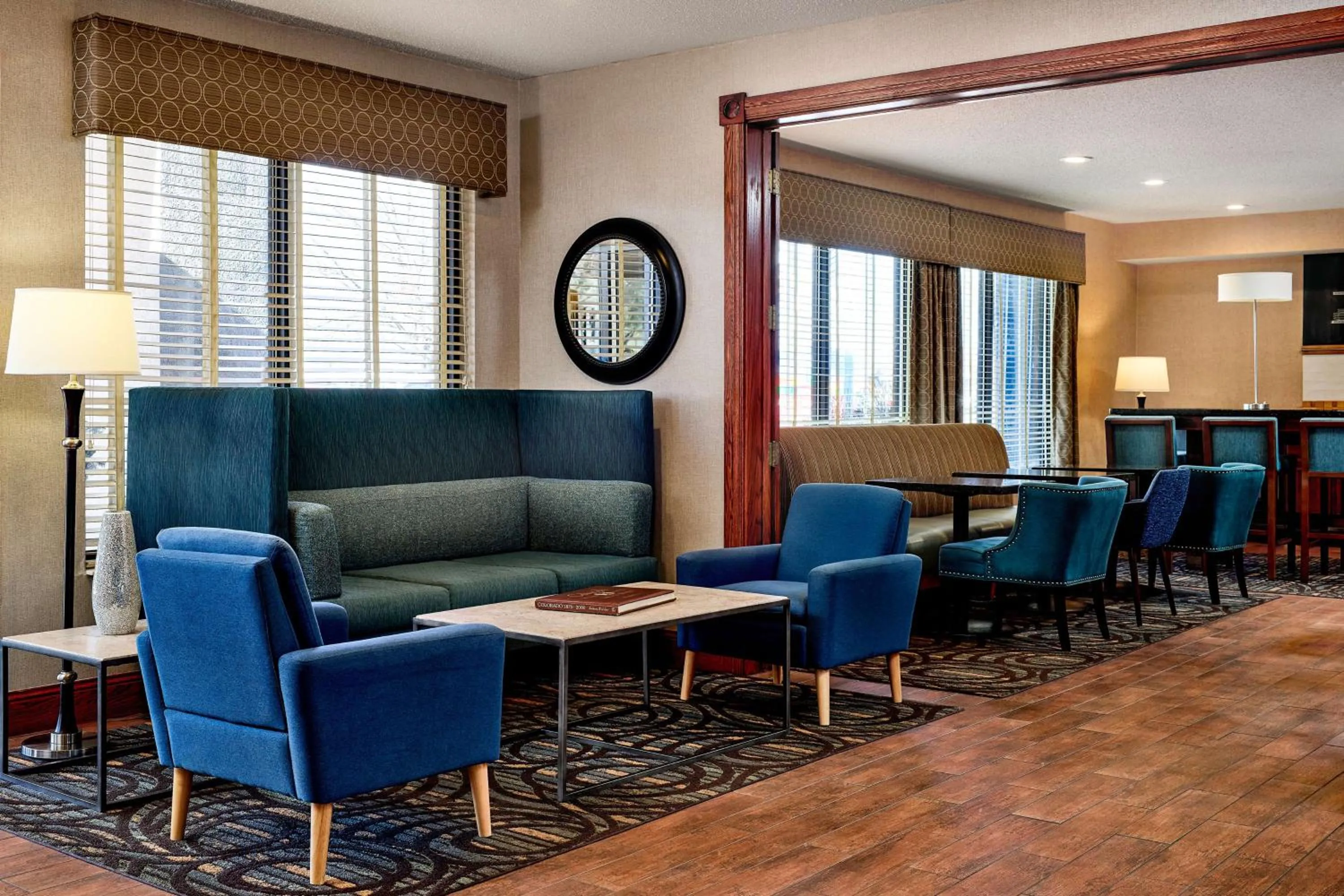 Lobby or reception in Hampton Inn Longmont