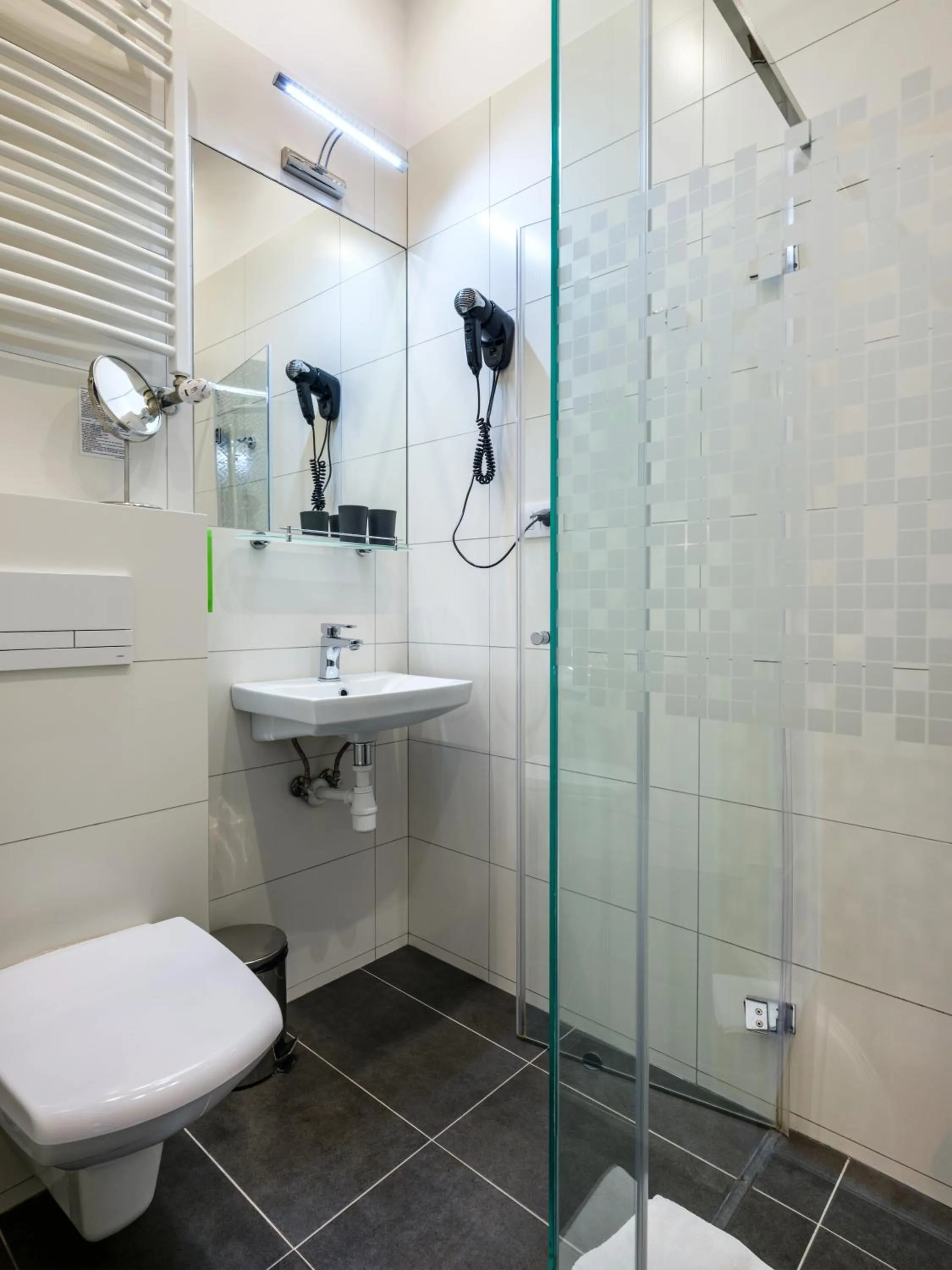 Bathroom in Kosmopolita Apartments