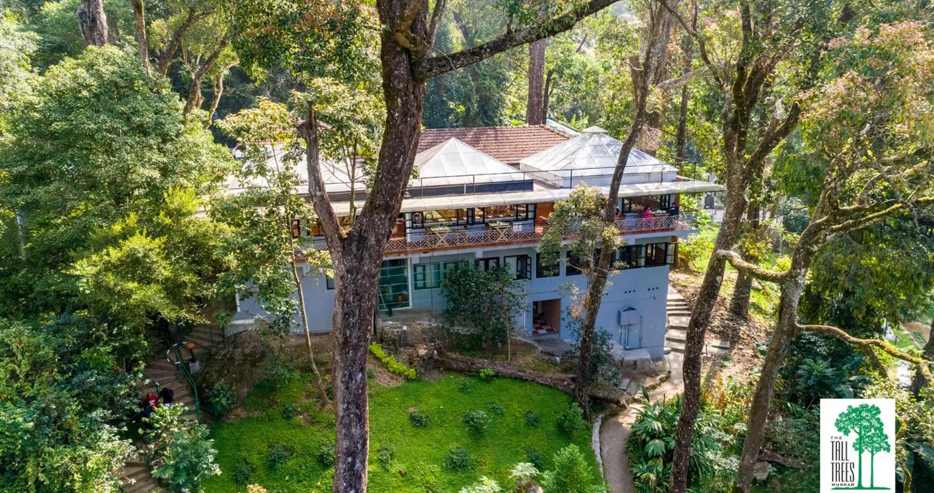 Dining area in The Tall Trees