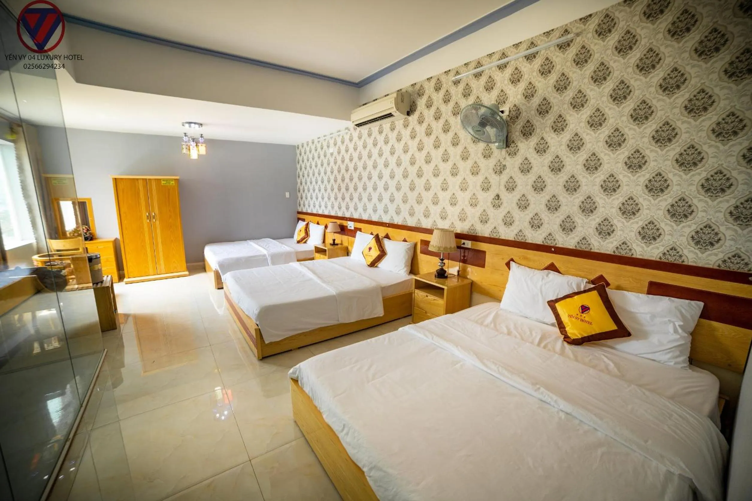 Bed in Yen Vy 04 Luxury Hotel