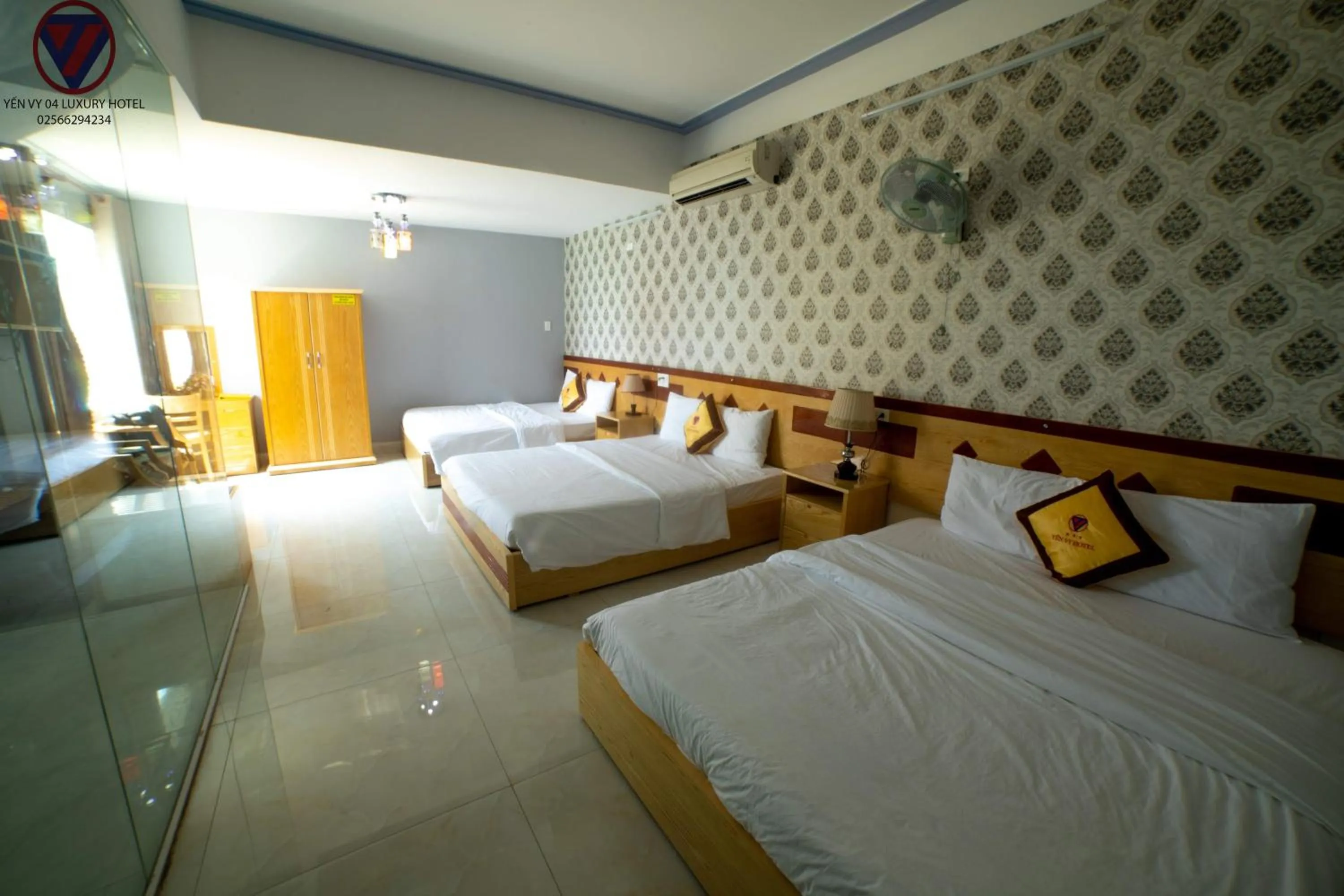 Bed in Yen Vy 04 Luxury Hotel