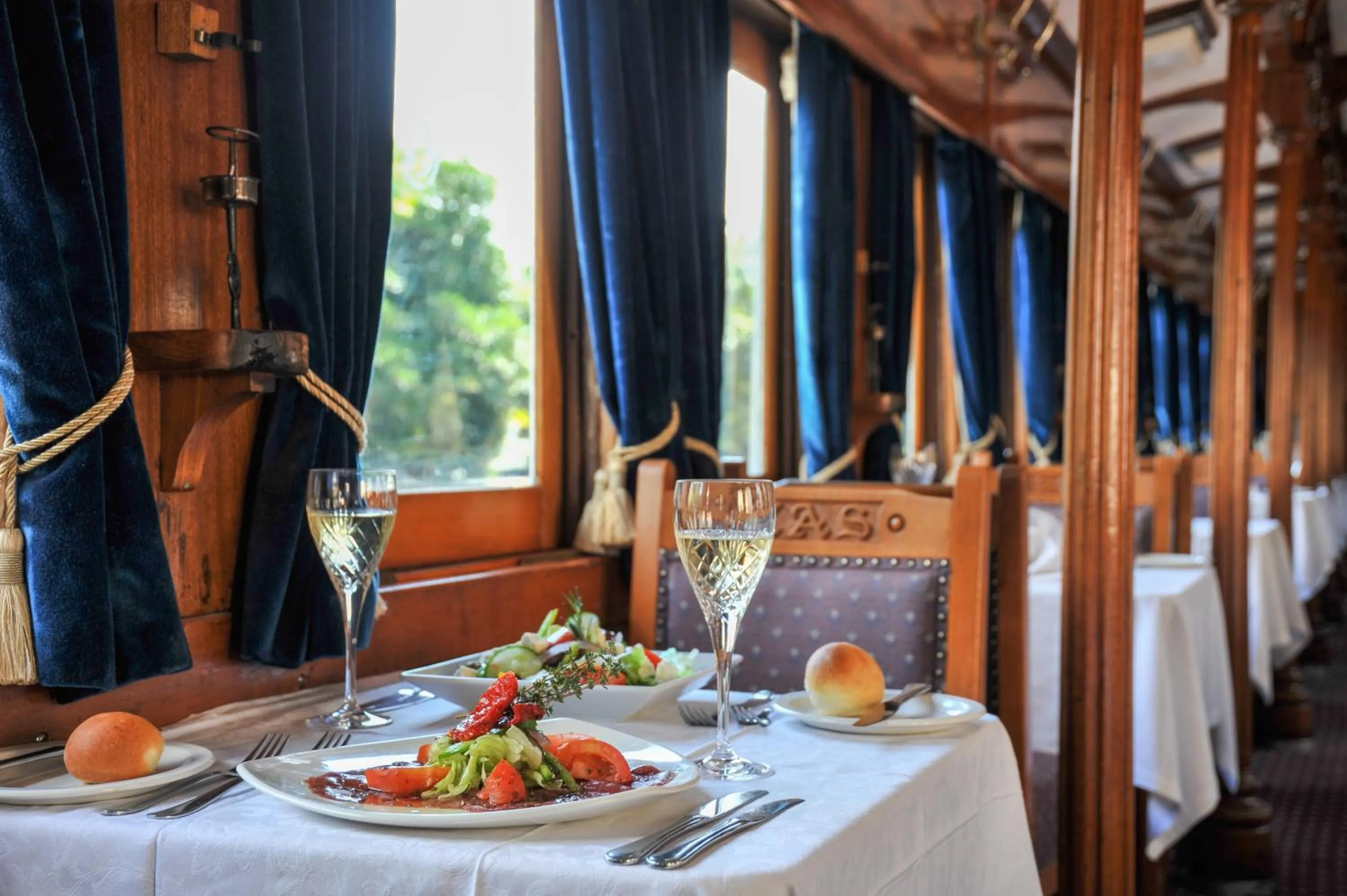 Safari Hotel & Convention Centre